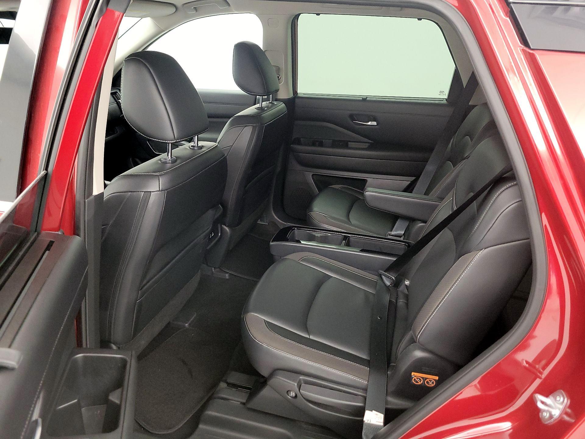 Thumbnail: 2023 Nissan Pathfinder - 20