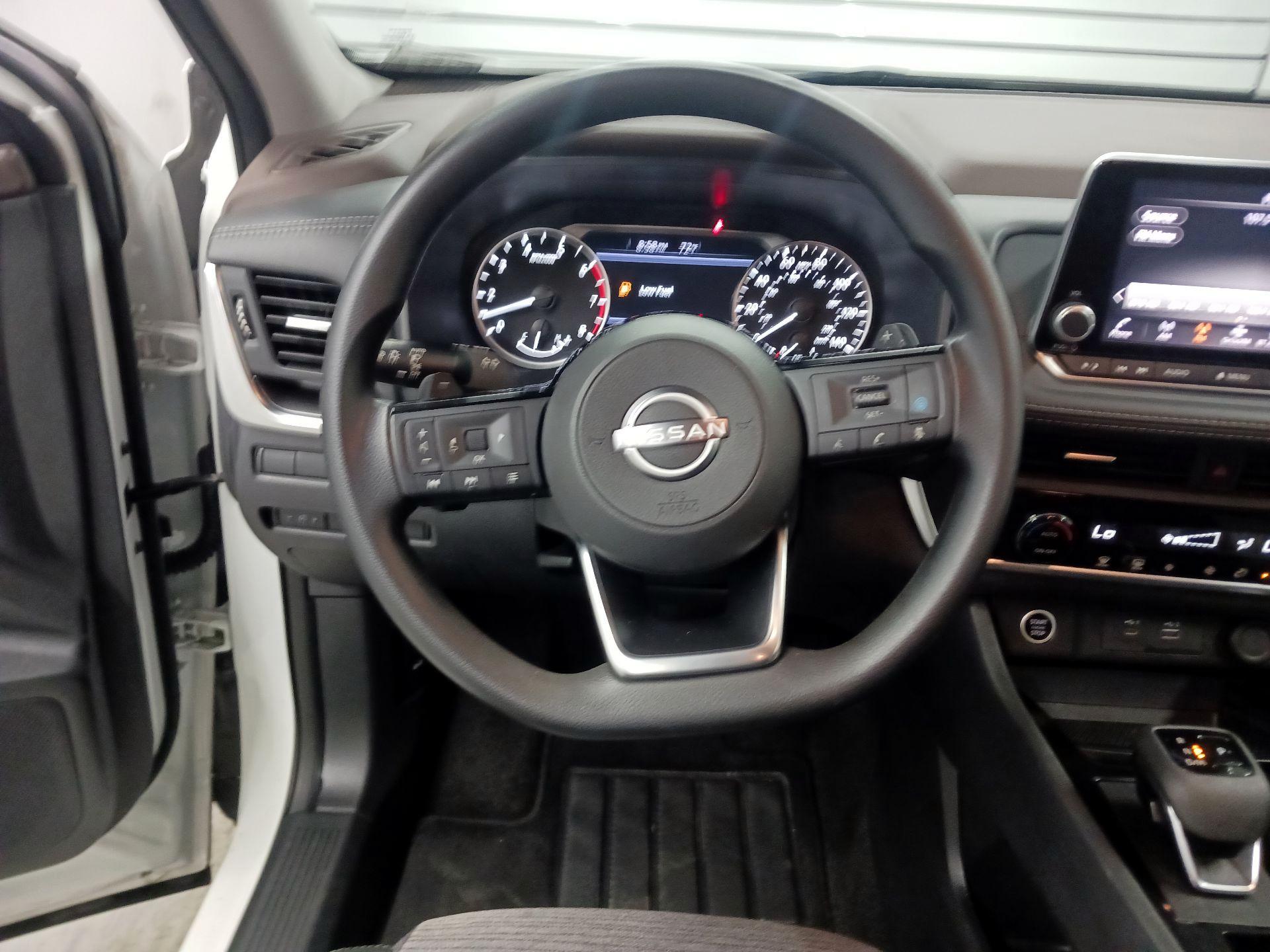 Thumbnail: 2023 Nissan Rogue - 10