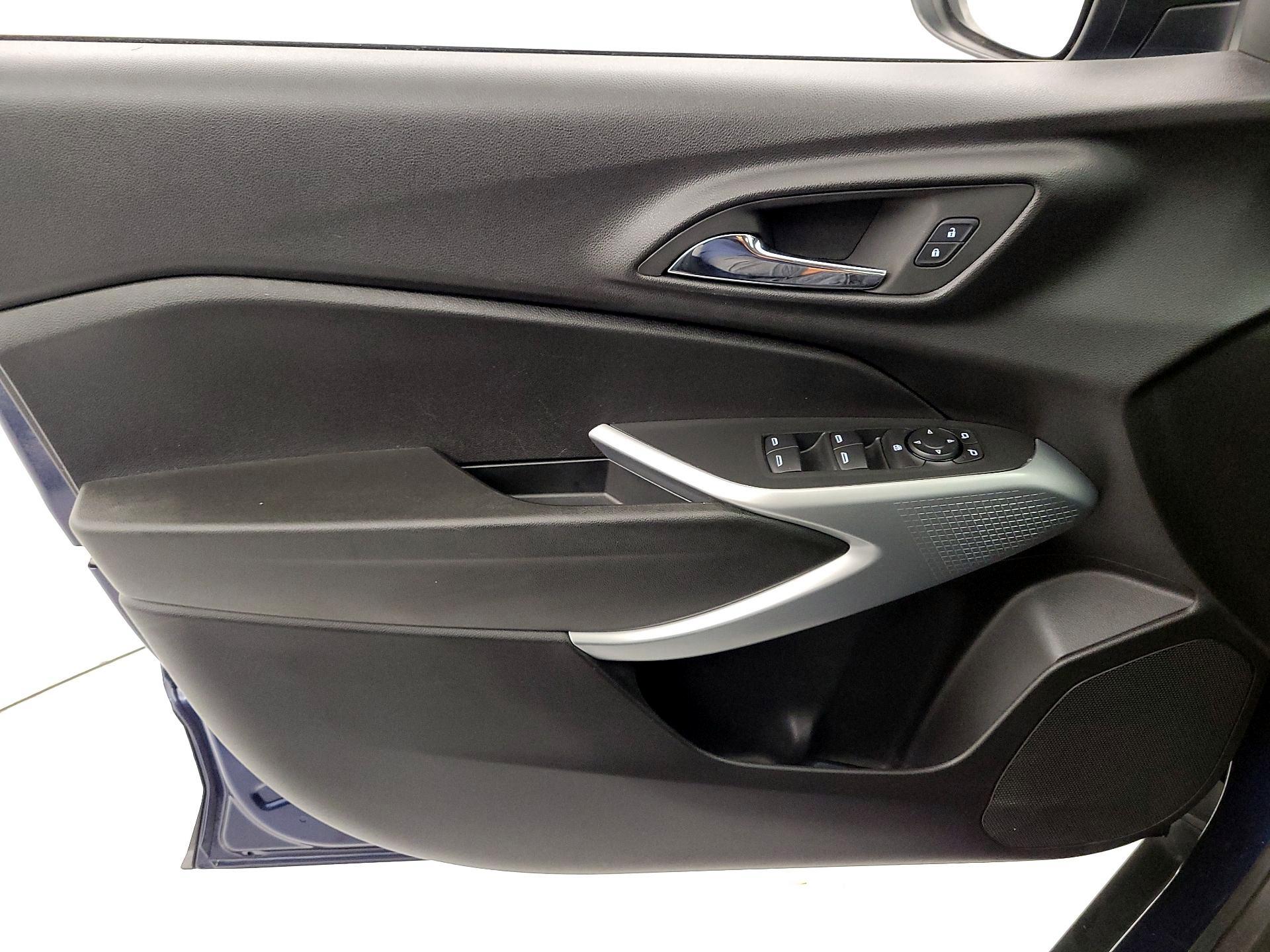 Thumbnail: 2024 Chevrolet Trax - 12