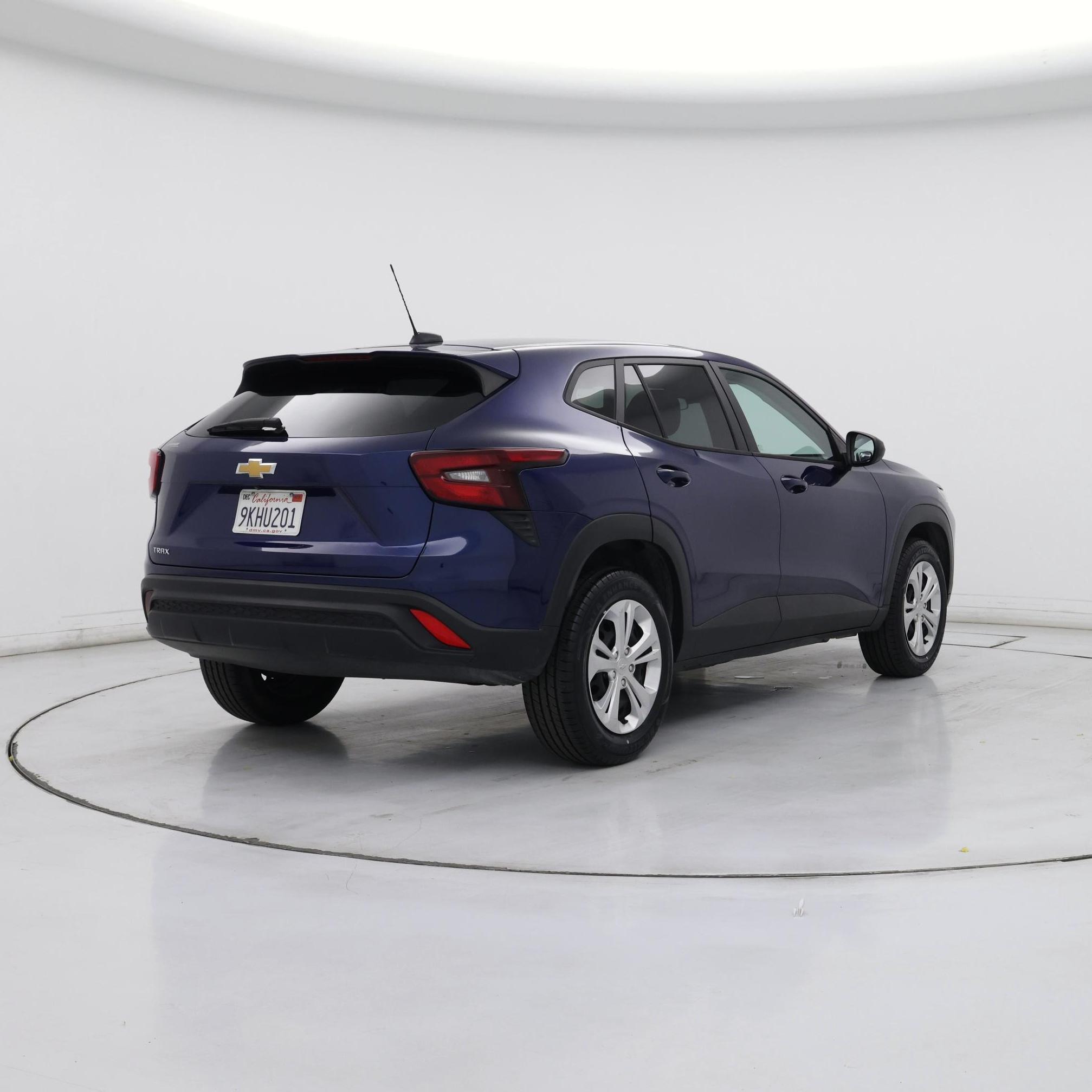 Thumbnail: 2024 Chevrolet Trax - 8