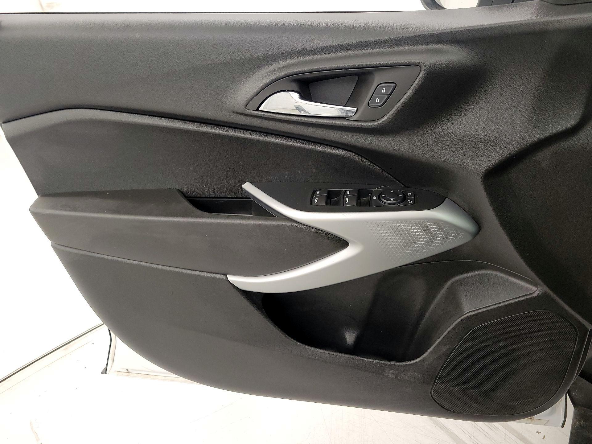 Thumbnail: 2024 Chevrolet Trax - 12