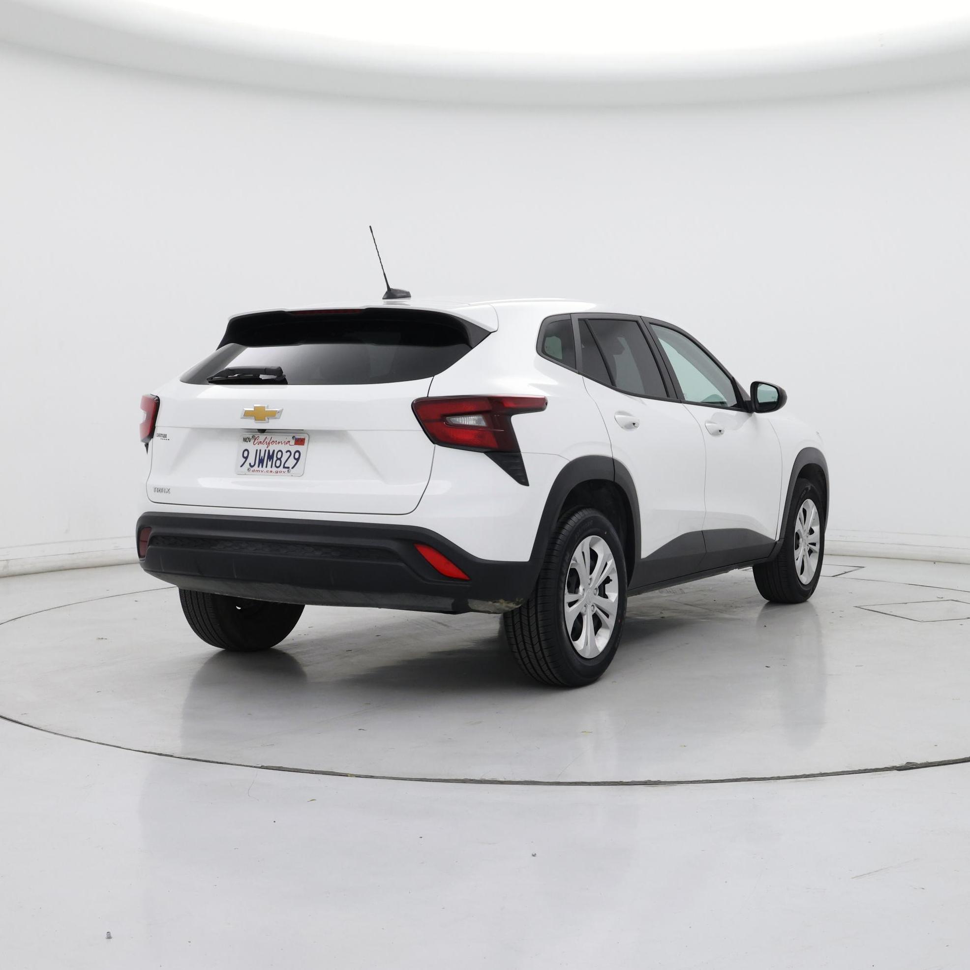 Thumbnail: 2024 Chevrolet Trax - 8