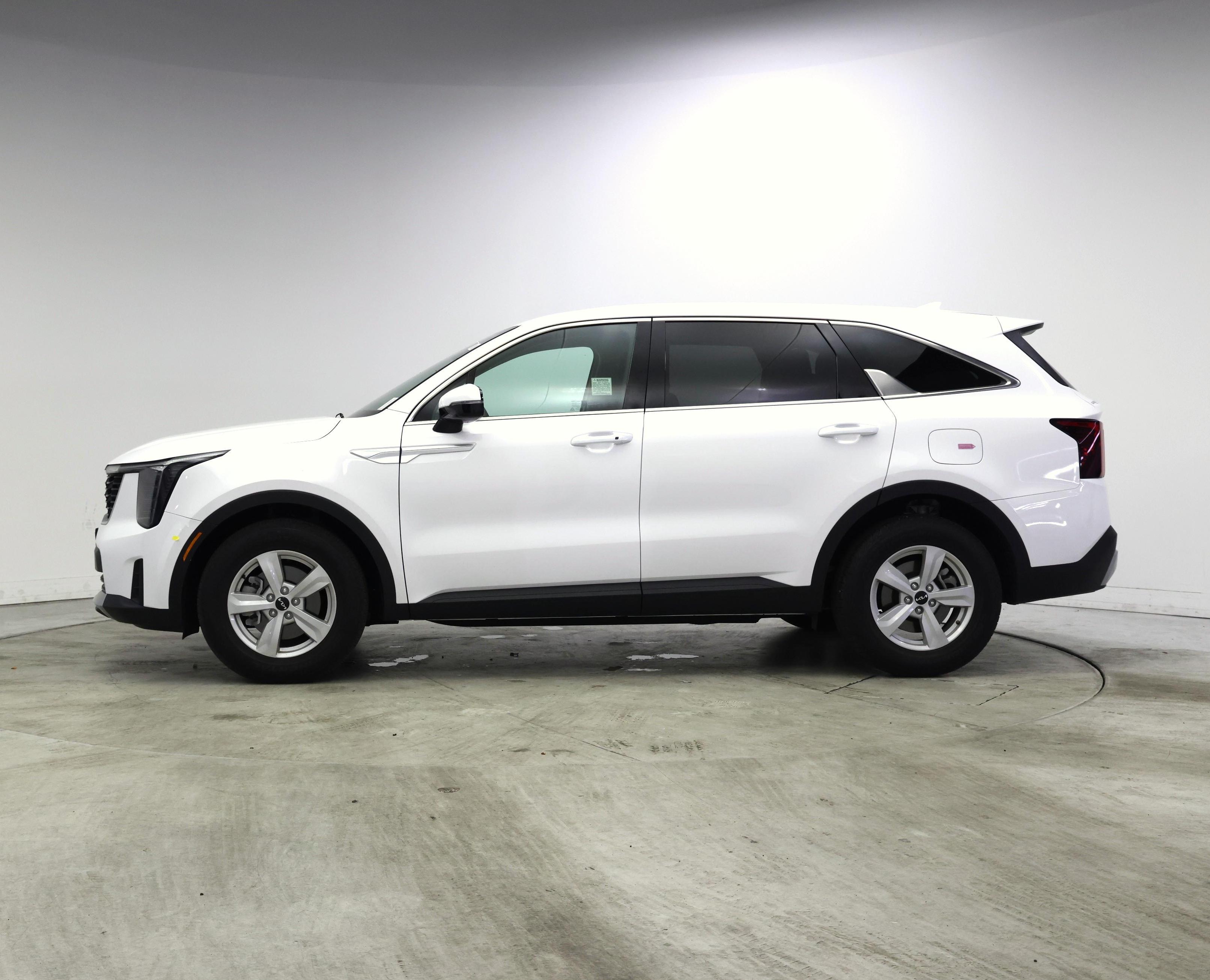 Thumbnail: 2025 Kia Sorento - 3