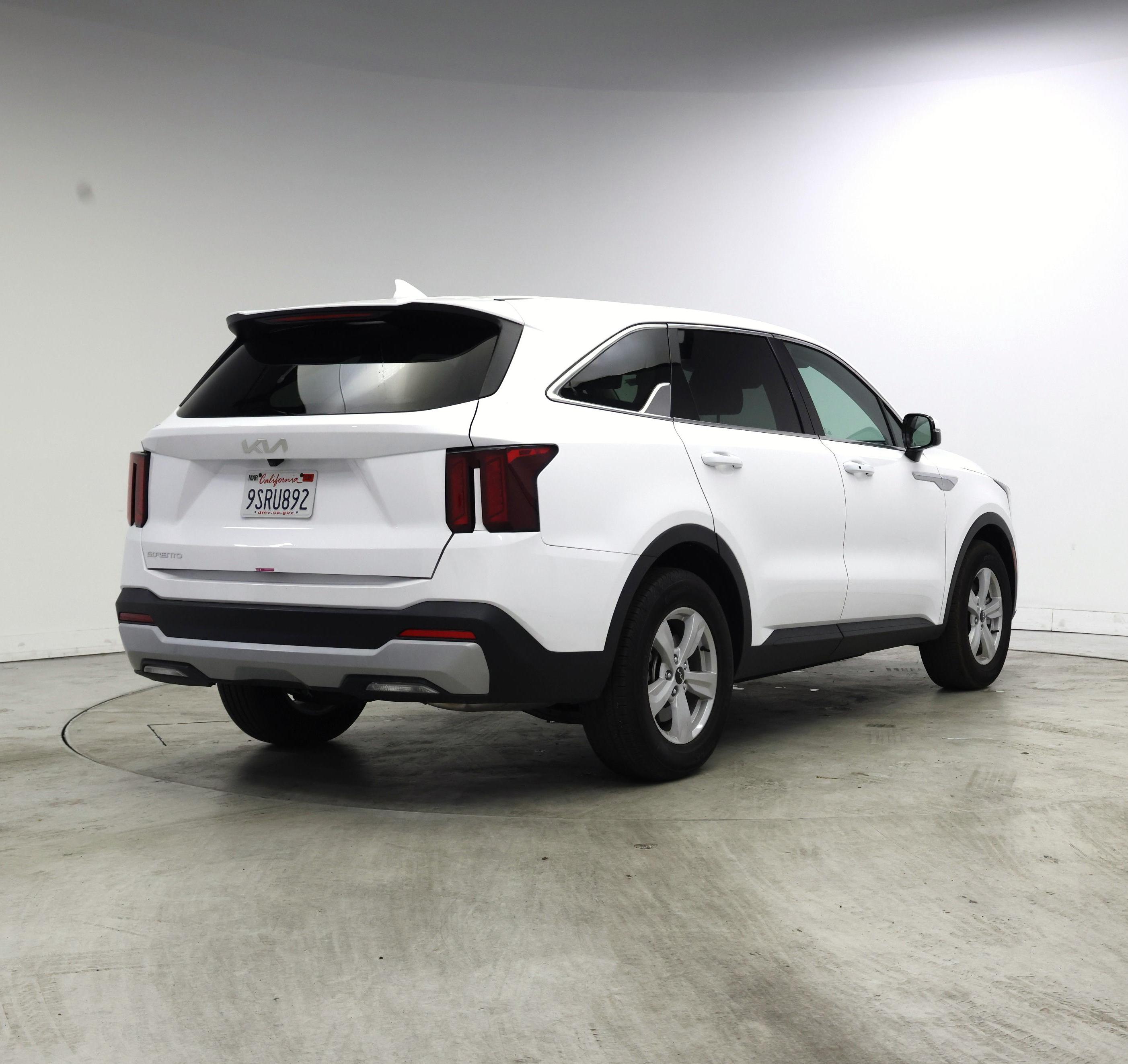 Thumbnail: 2025 Kia Sorento - 8