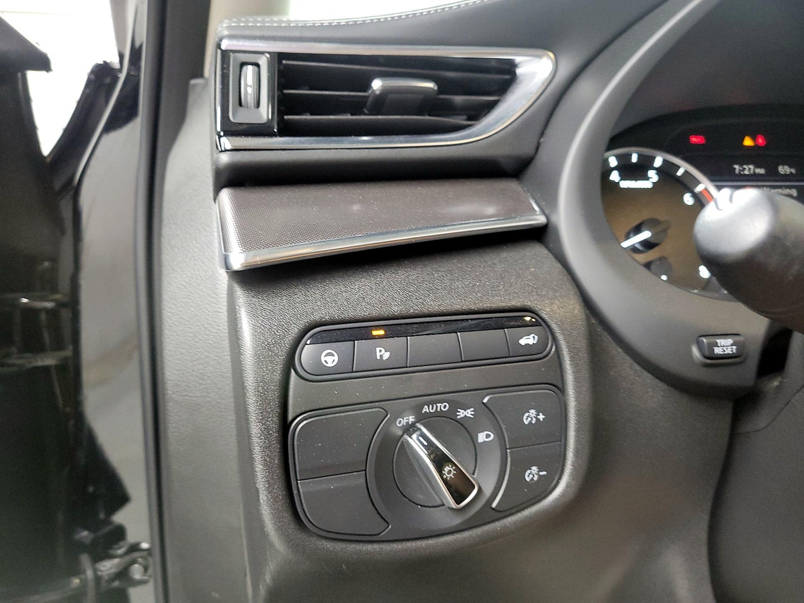2023 INFINITI QX50 Luxe - Photo 14