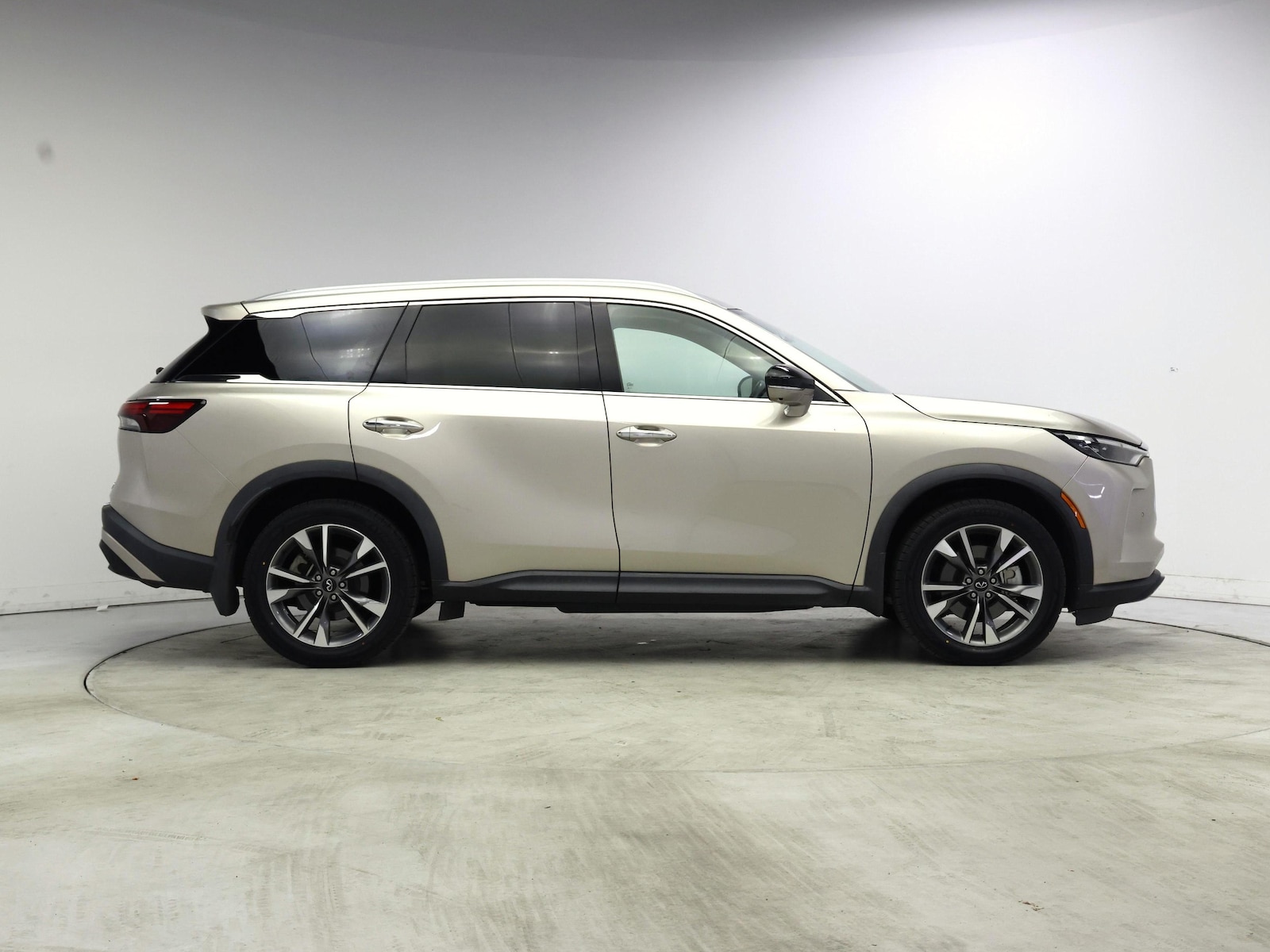 2023 INFINITI QX60 LUXE - Photo 8