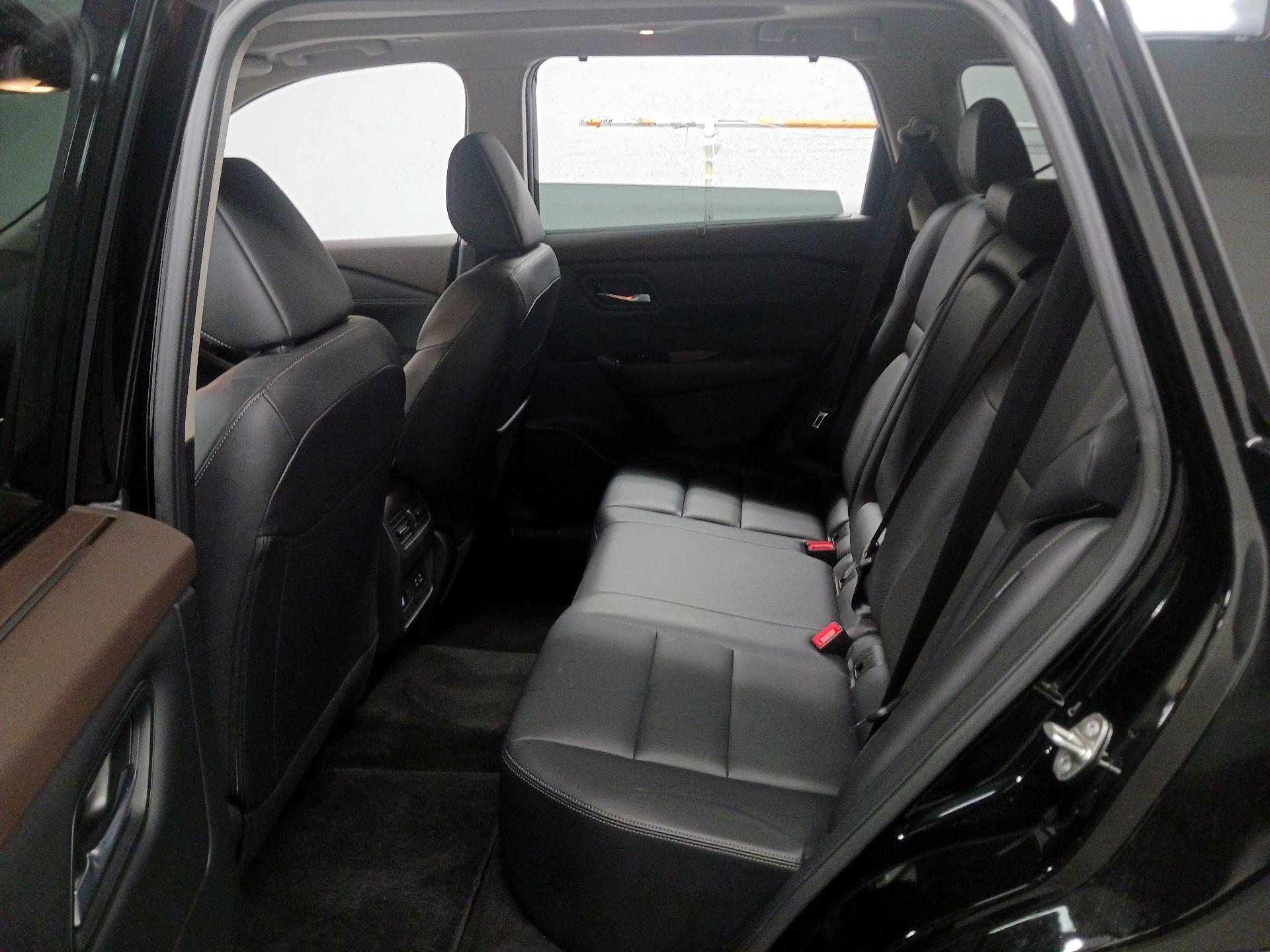 Thumbnail: 2023 Nissan Rogue - 20