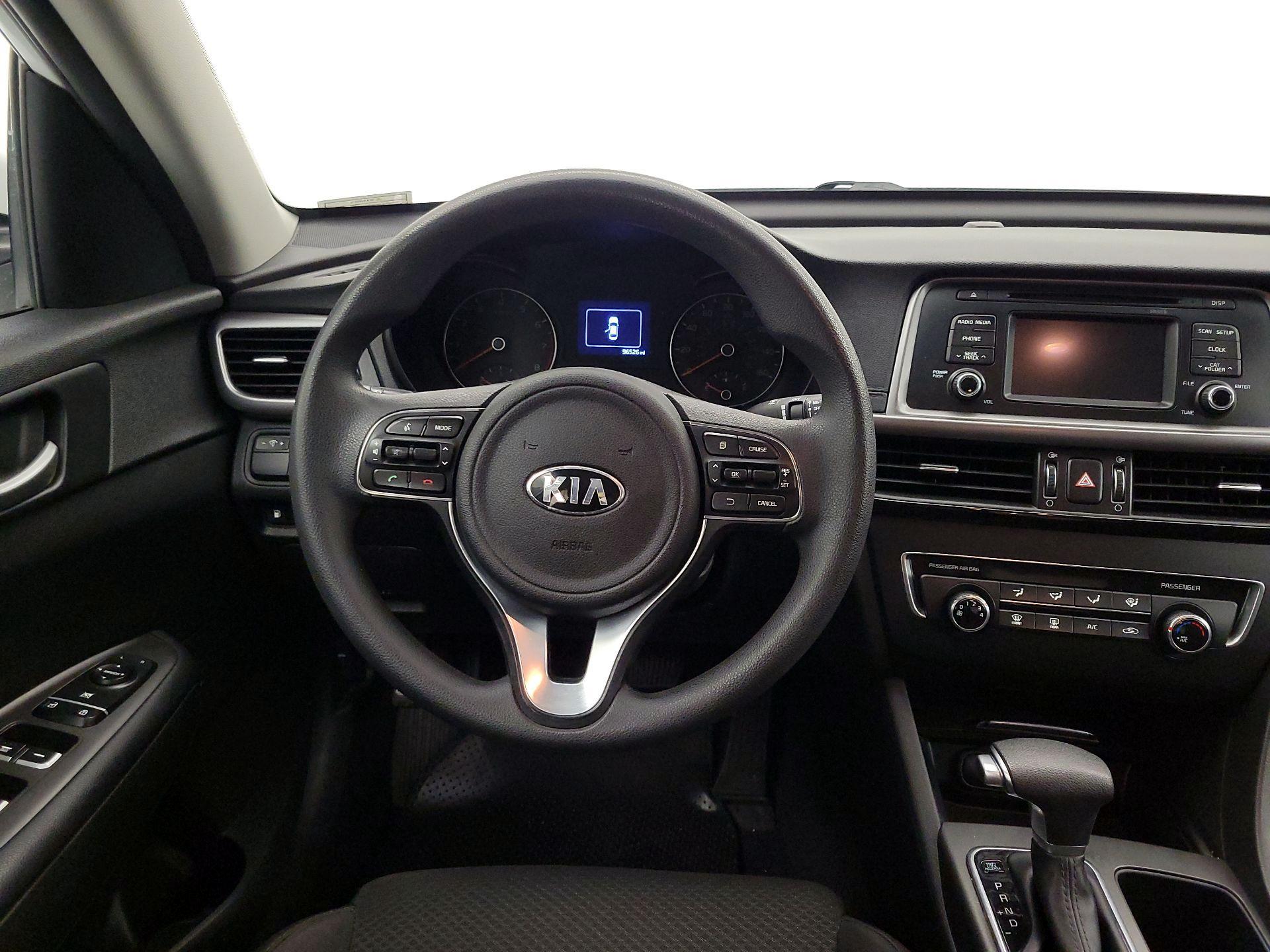 Thumbnail: 2017 Kia Optima - 10