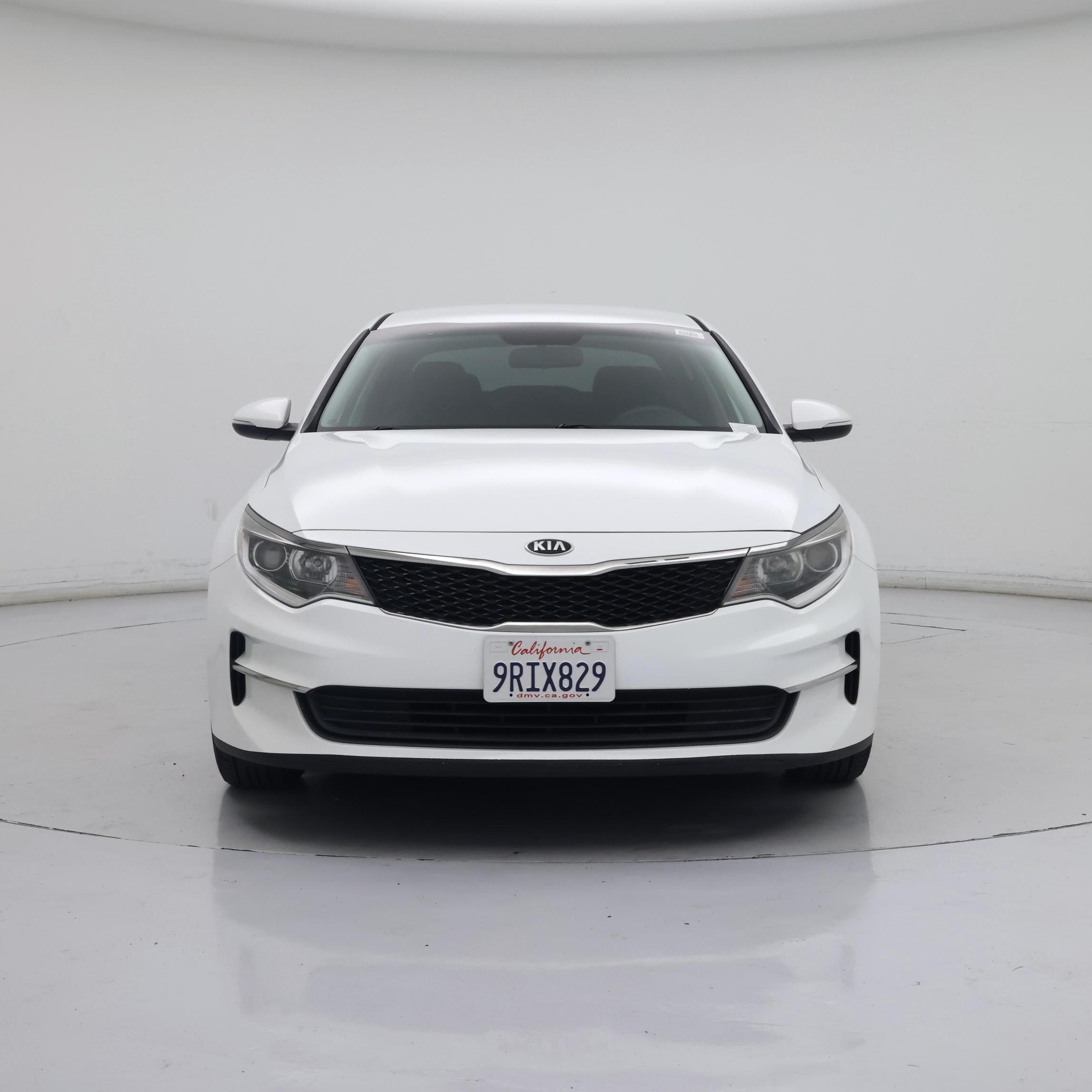 Thumbnail: 2017 Kia Optima - 5
