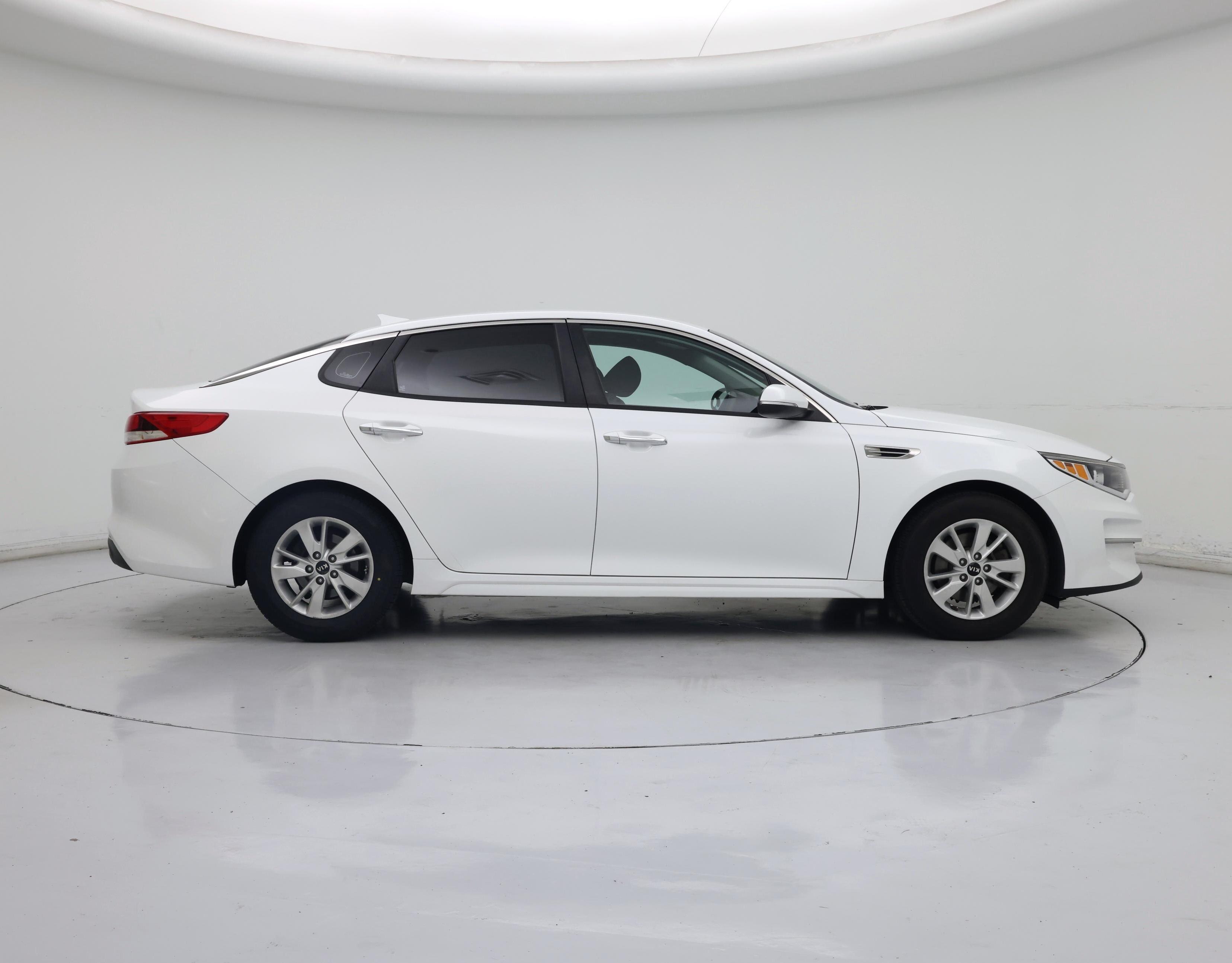 Thumbnail: 2017 Kia Optima - 7