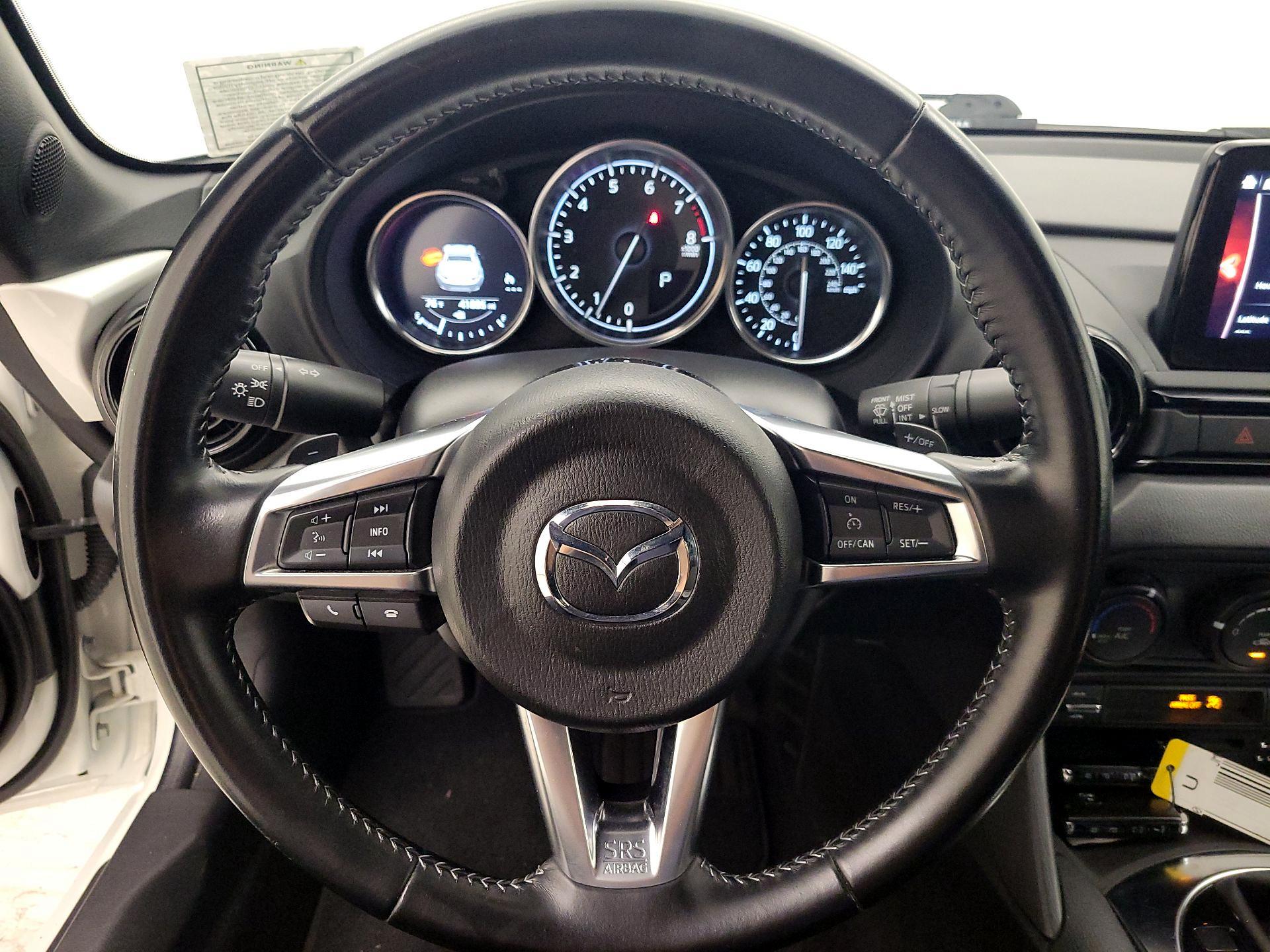 Thumbnail: 2020 Mazda MX-5 Miata - 10