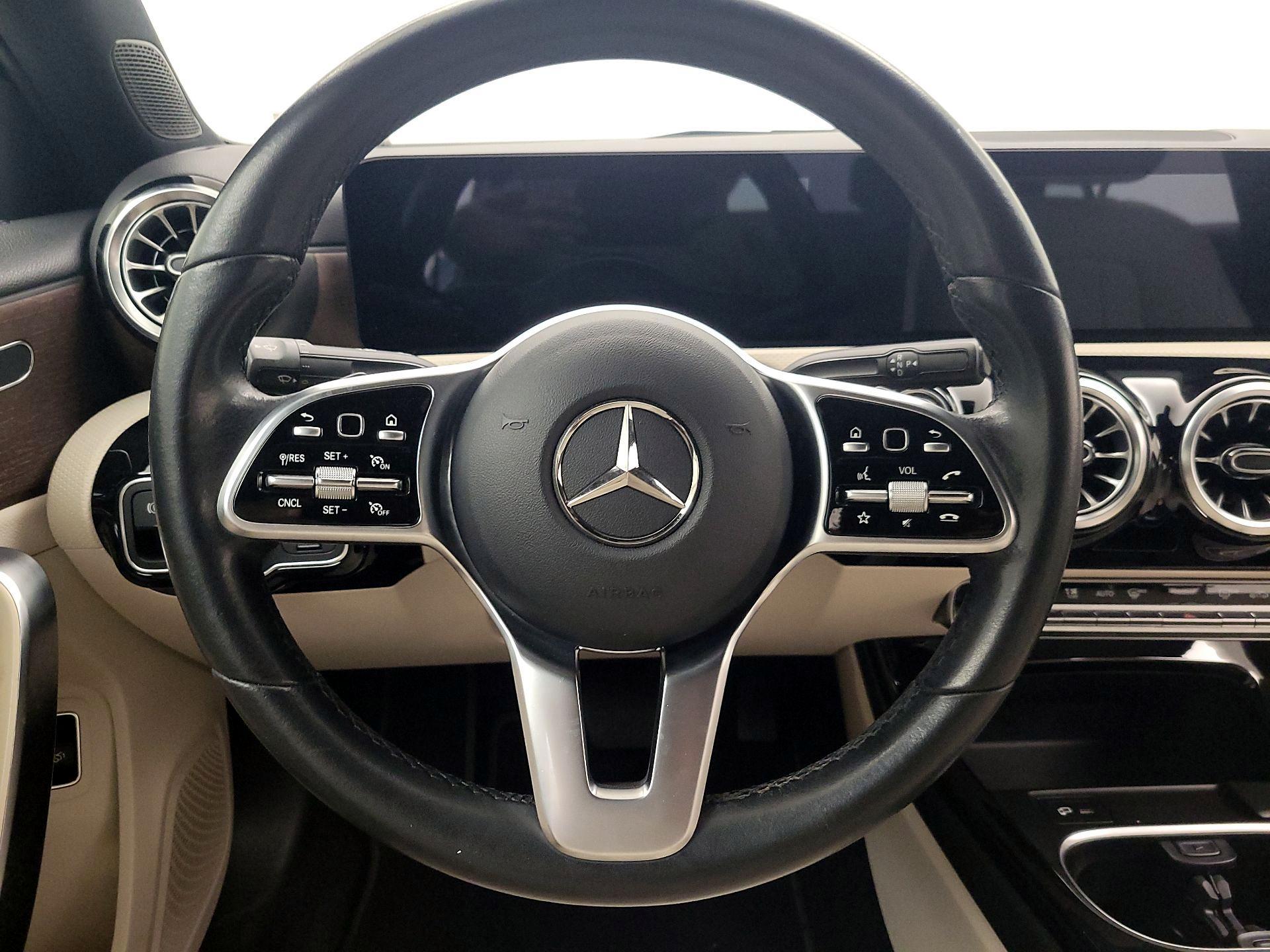 Thumbnail: 2022 Mercedes-Benz A-Class - 10