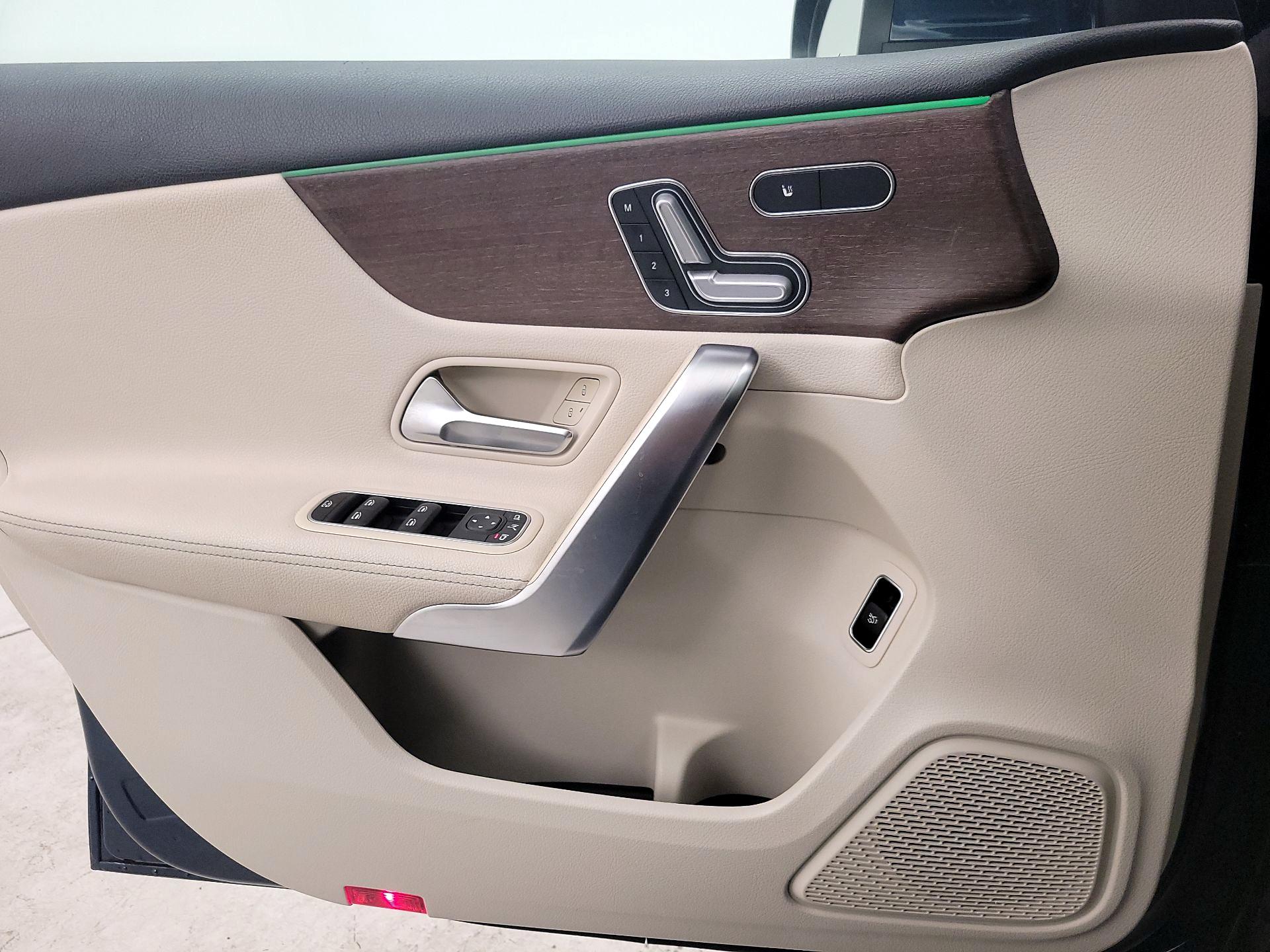 Thumbnail: 2022 Mercedes-Benz A-Class - 12