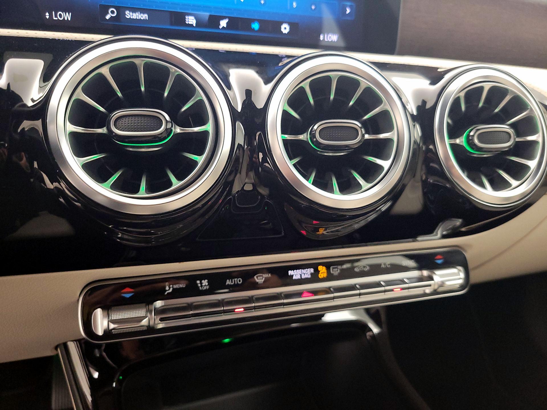 Thumbnail: 2022 Mercedes-Benz A-Class - 16