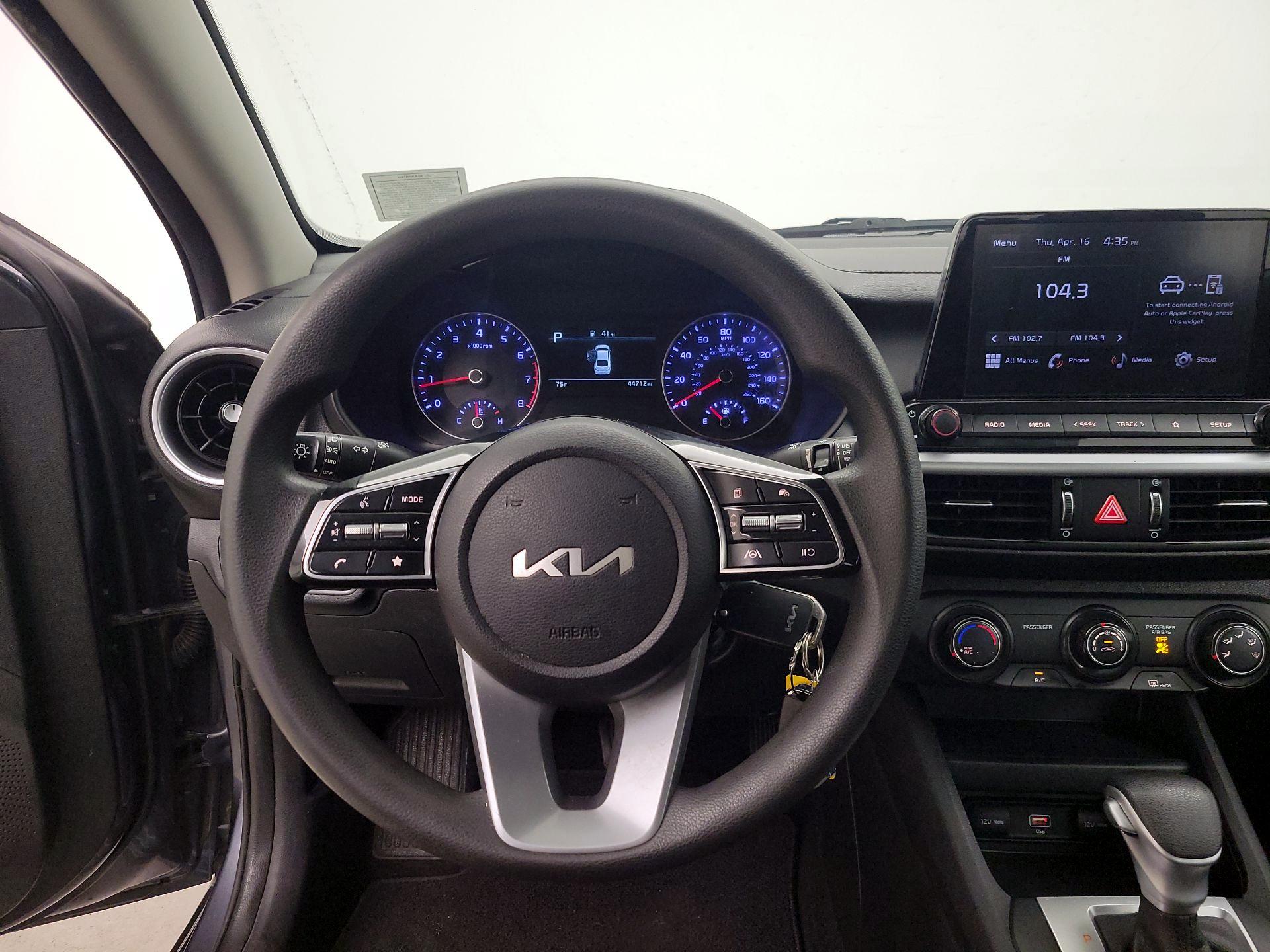 Thumbnail: 2023 Kia Forte - 10