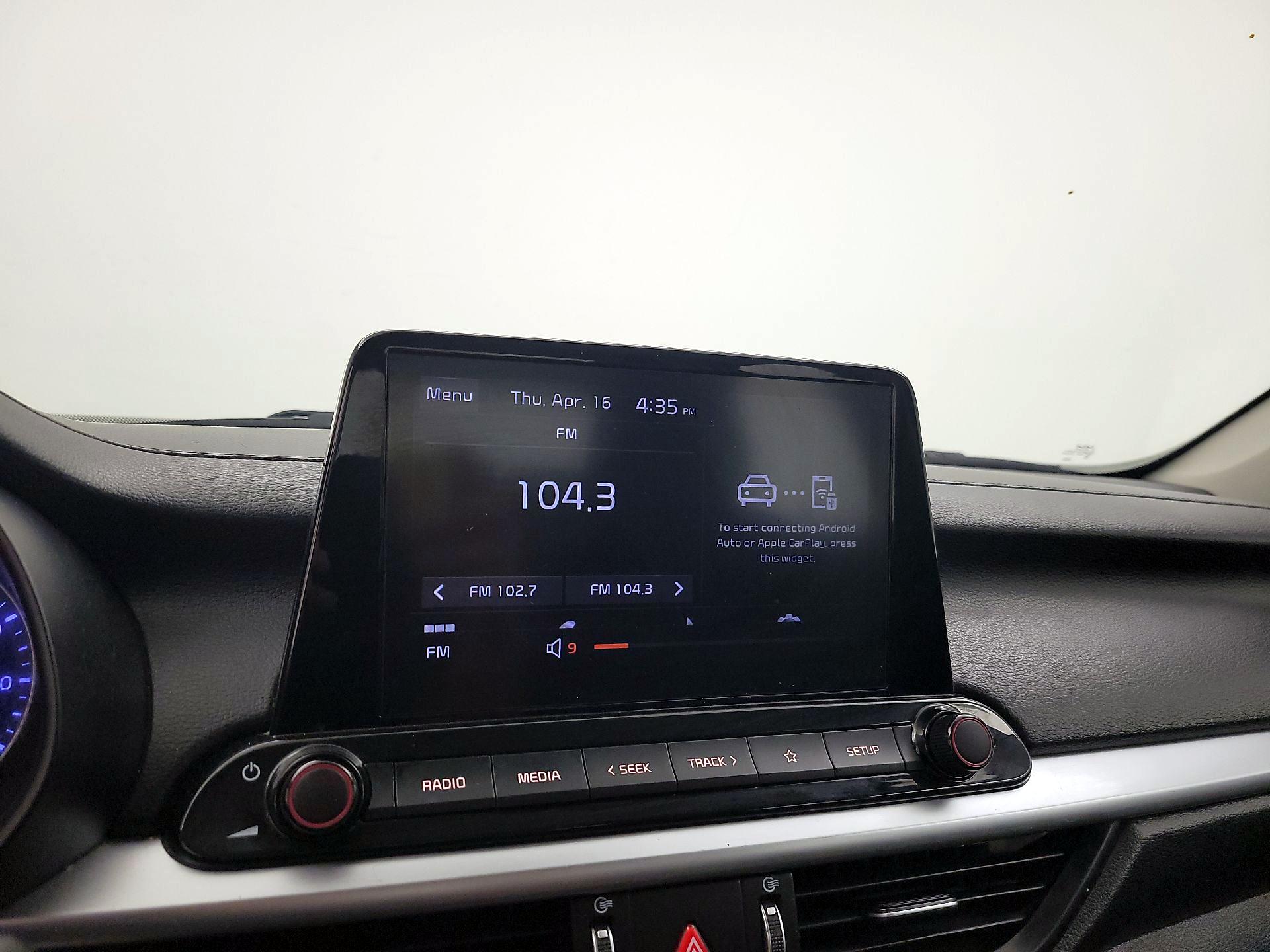 Thumbnail: 2023 Kia Forte - 15