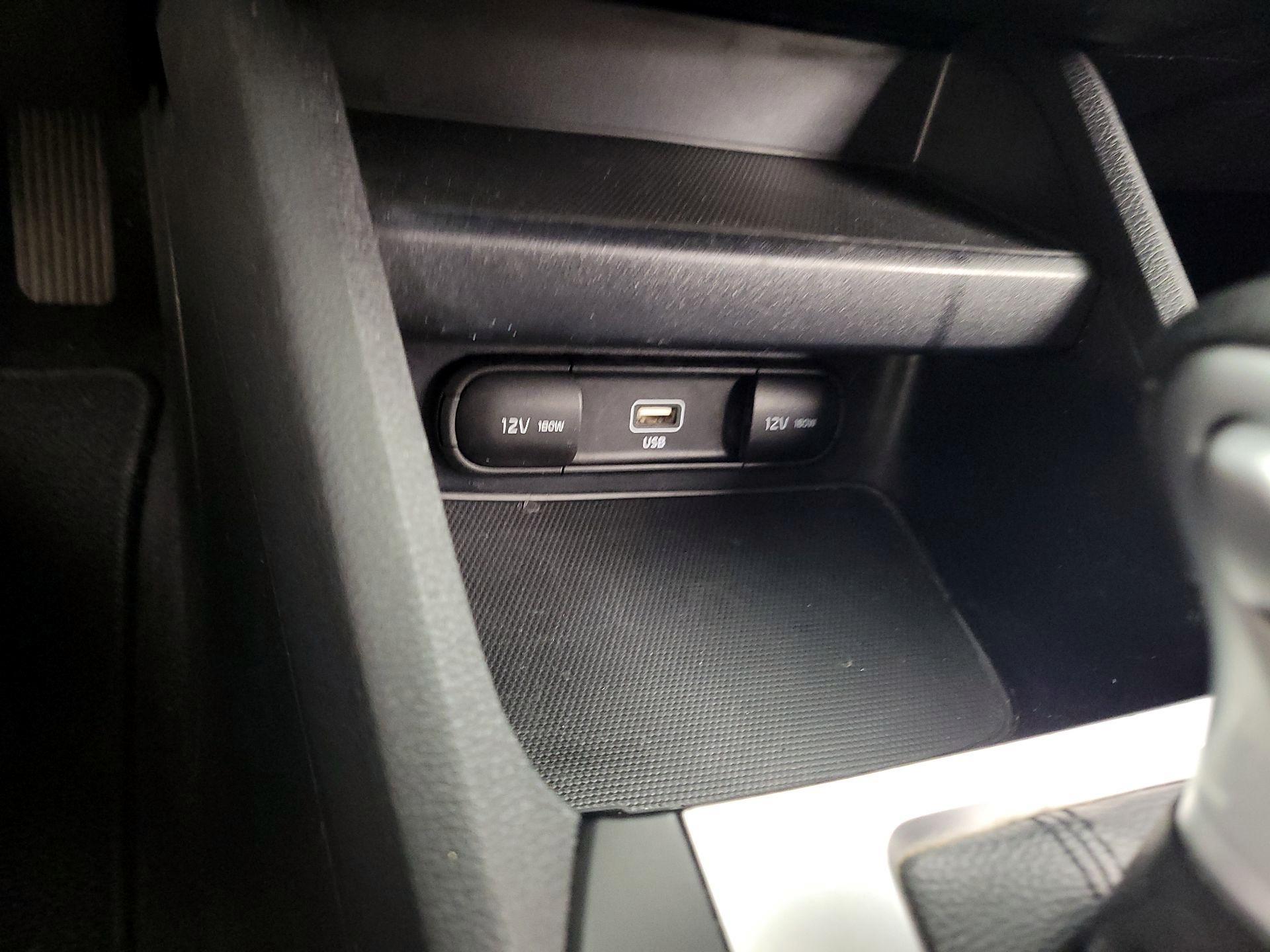 Thumbnail: 2023 Kia Forte - 18