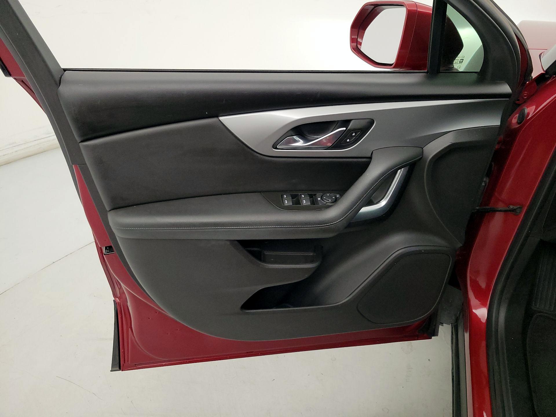 Thumbnail: 2019 Chevrolet Blazer - 12