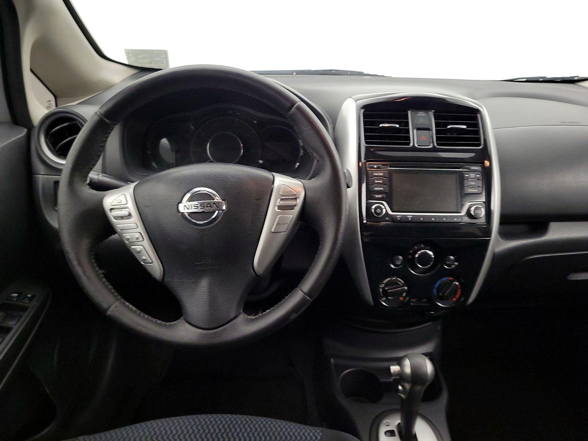 Thumbnail: 2016 Nissan Versa Note - 10