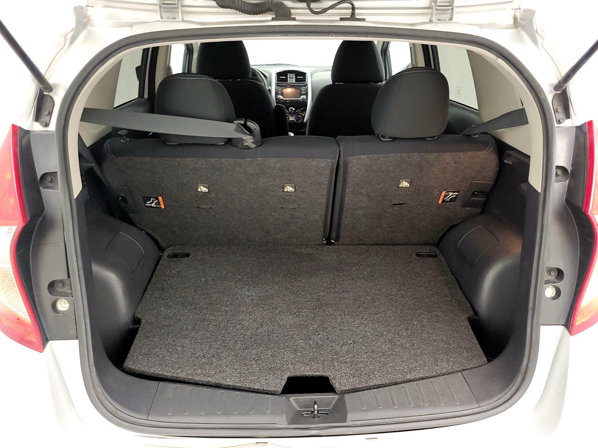 Thumbnail: 2016 Nissan Versa Note - 18