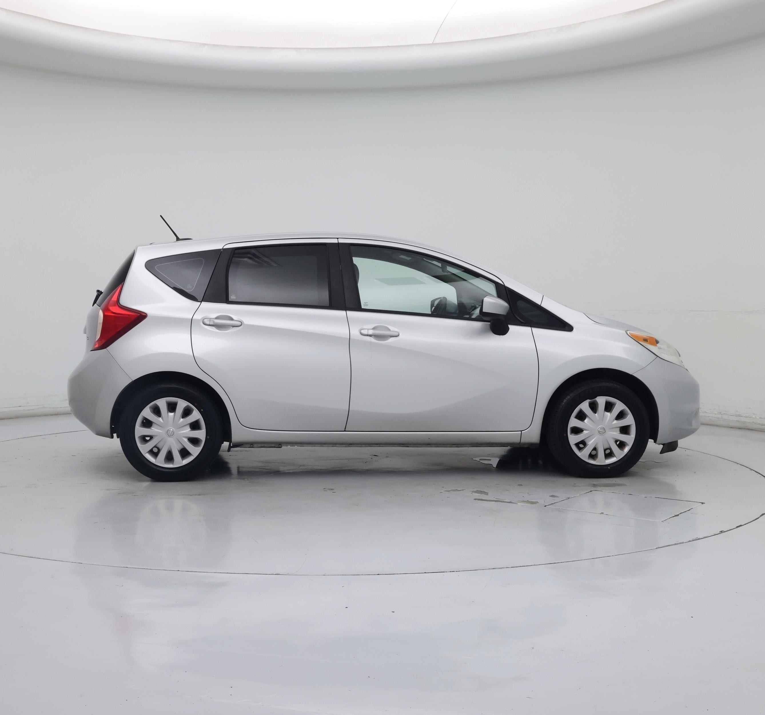 Thumbnail: 2016 Nissan Versa Note - 7
