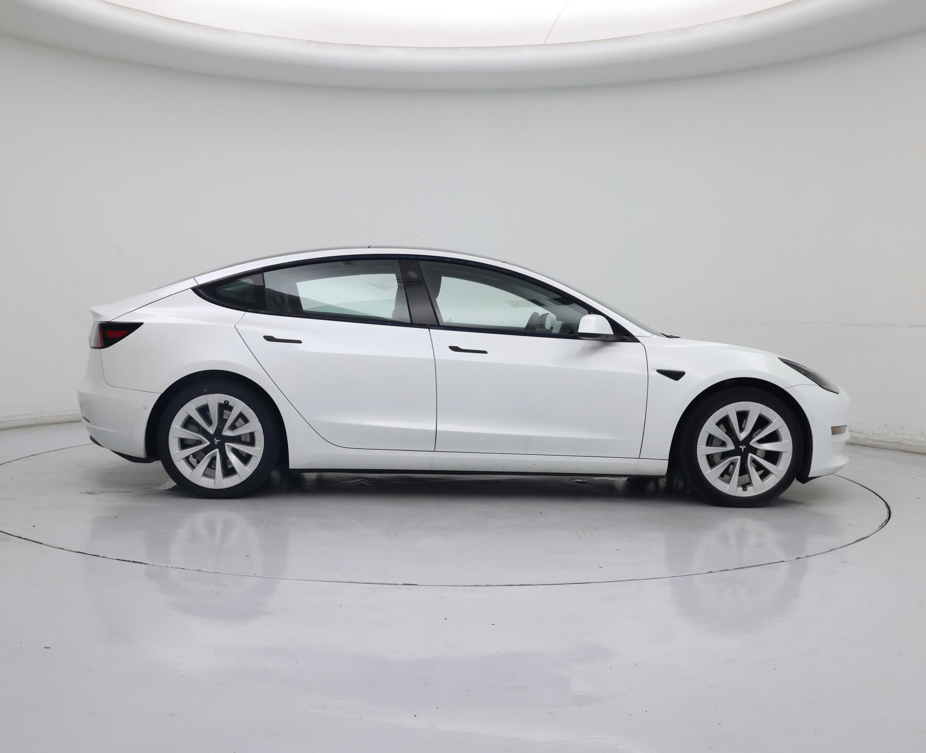 Thumbnail: 2022 Tesla Model 3 - 7