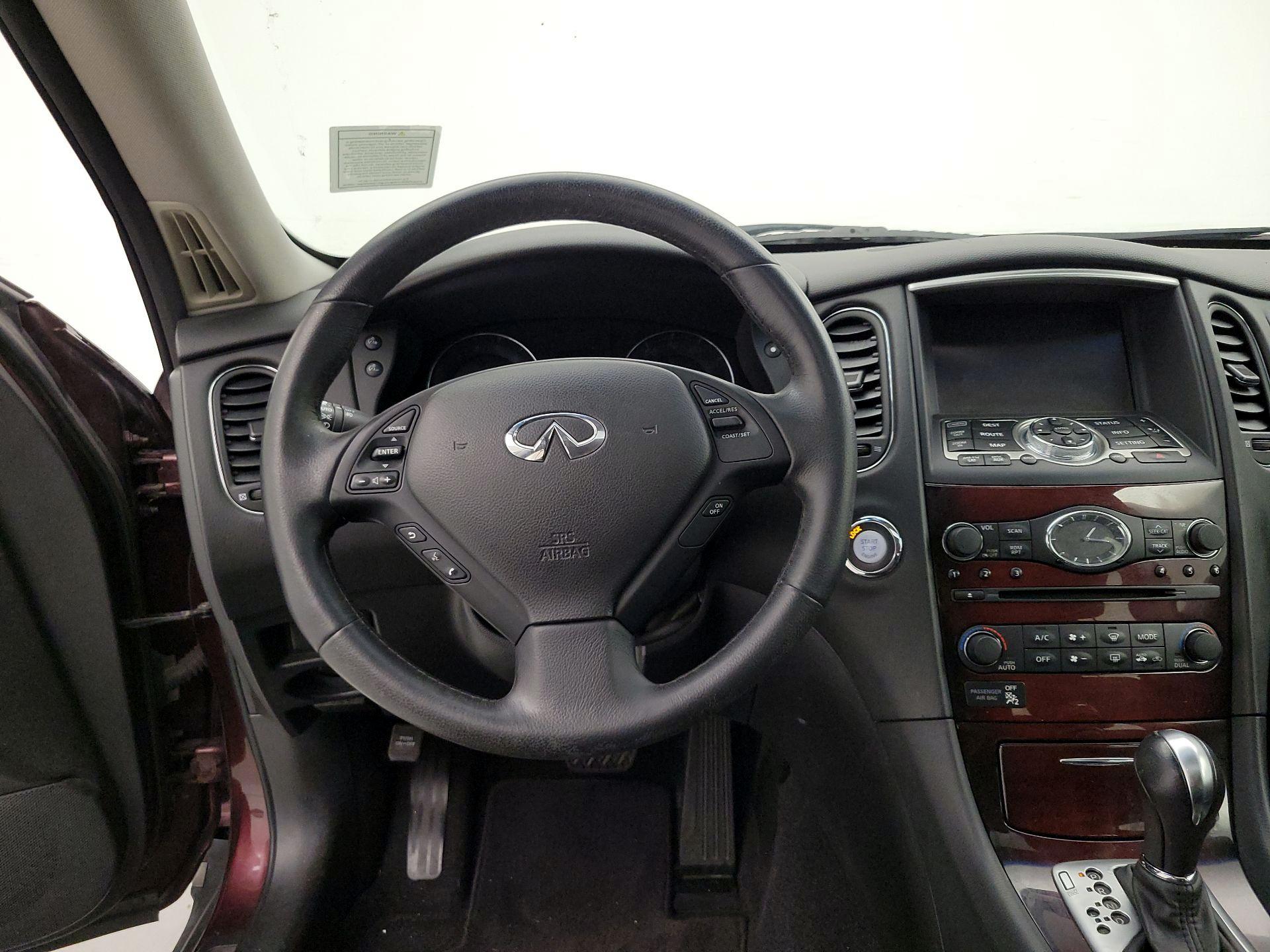 Thumbnail: 2017 INFINITI QX50 - 10
