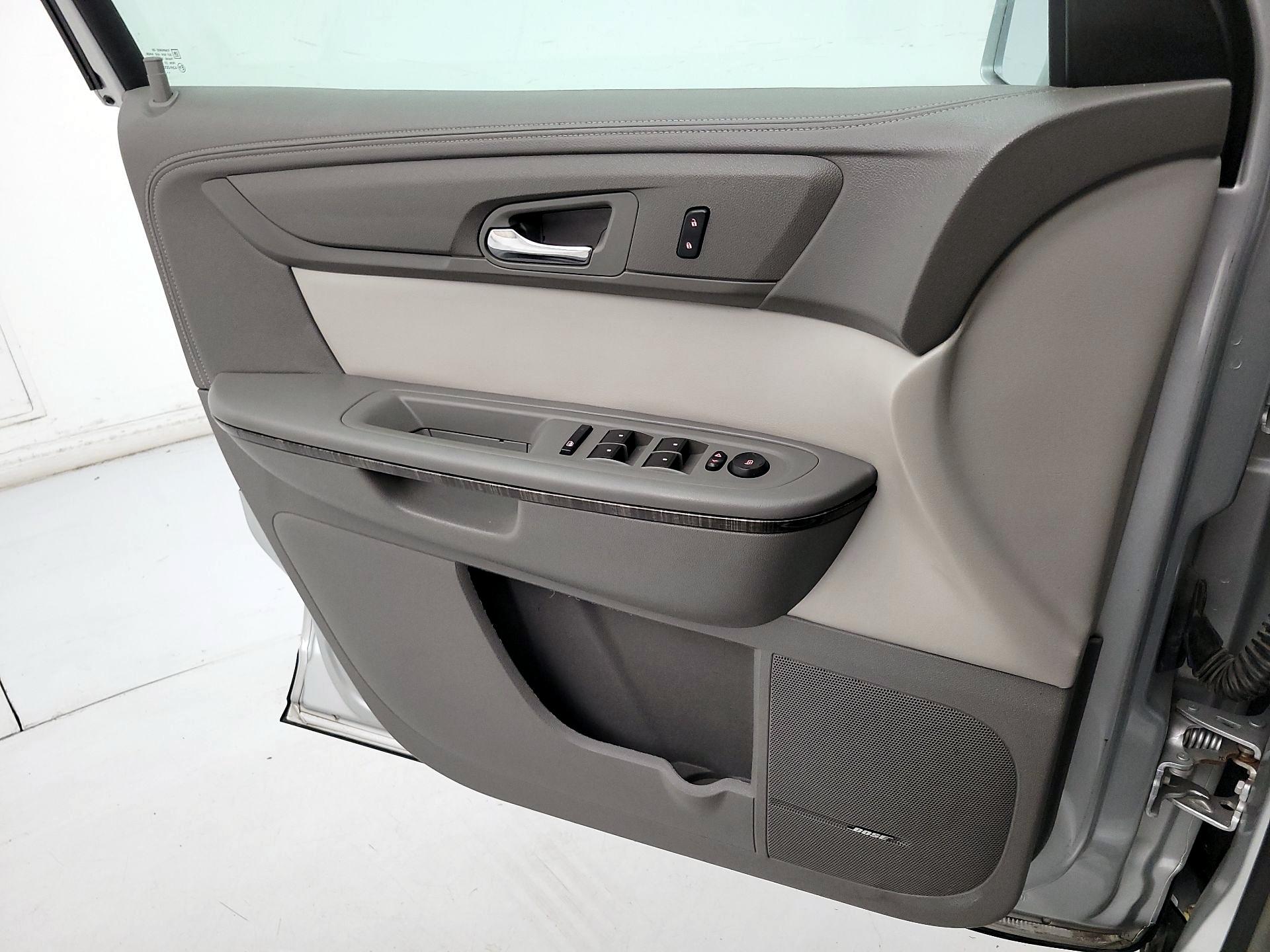 Thumbnail: 2015 GMC Acadia - 12