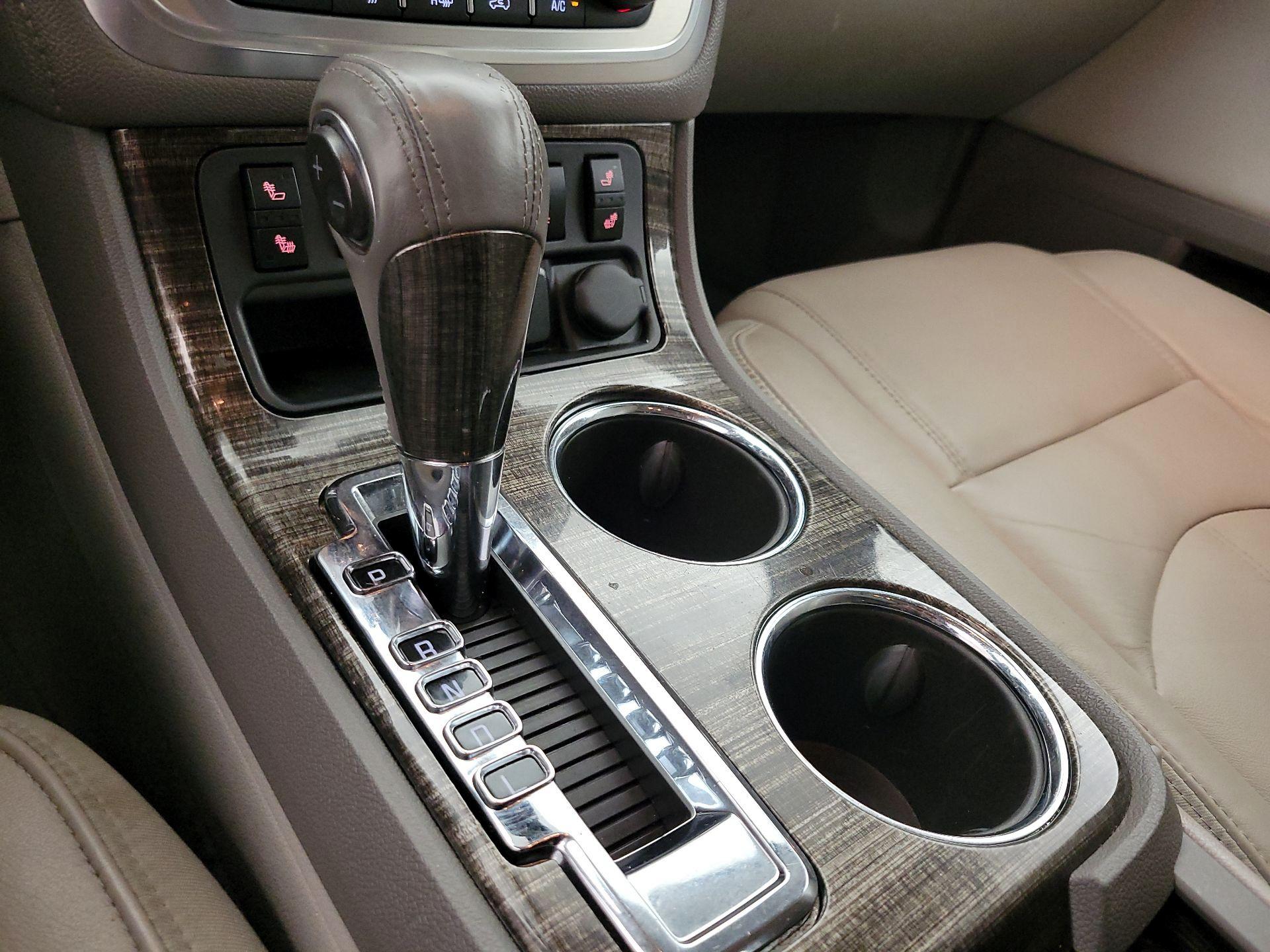 Thumbnail: 2015 GMC Acadia - 17