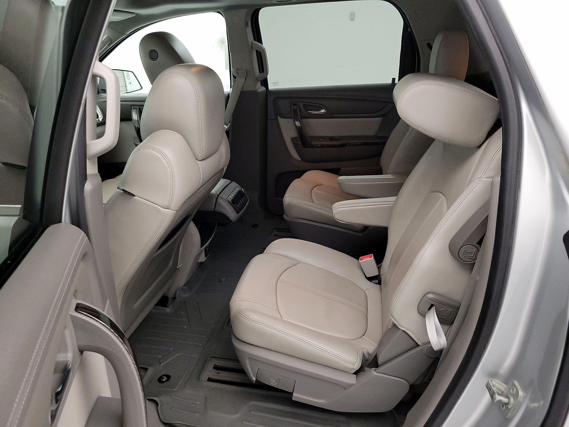Thumbnail: 2015 GMC Acadia - 18