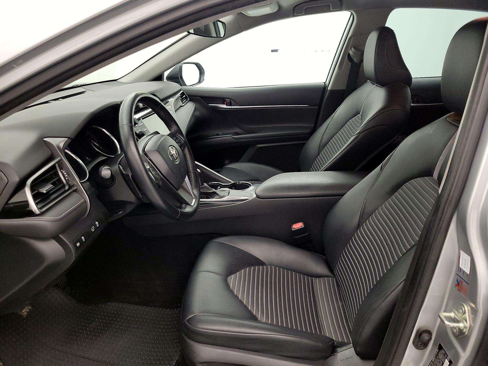 Thumbnail: 2020 Toyota Camry - 11