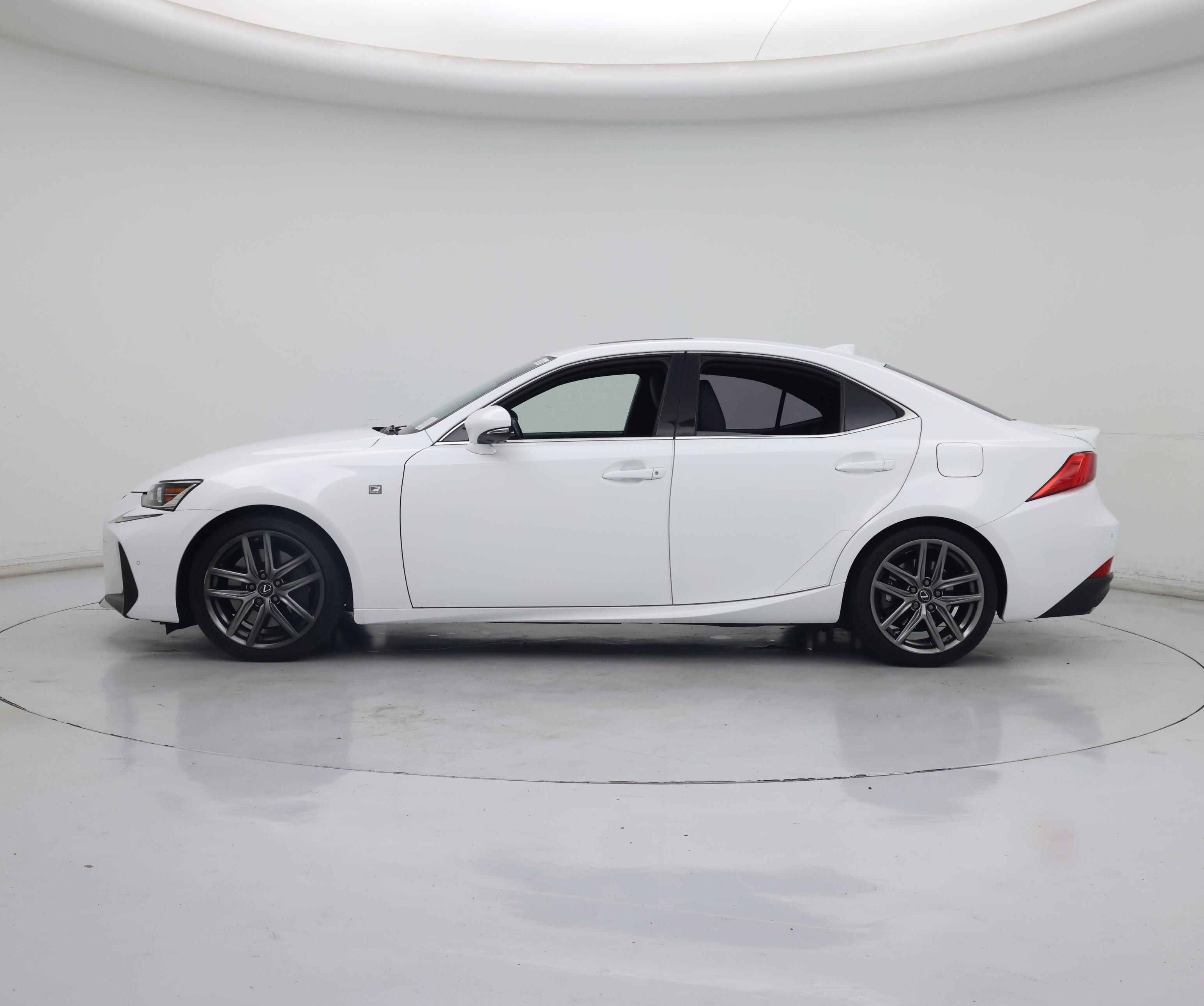 Thumbnail: 2020 Lexus IS - 3