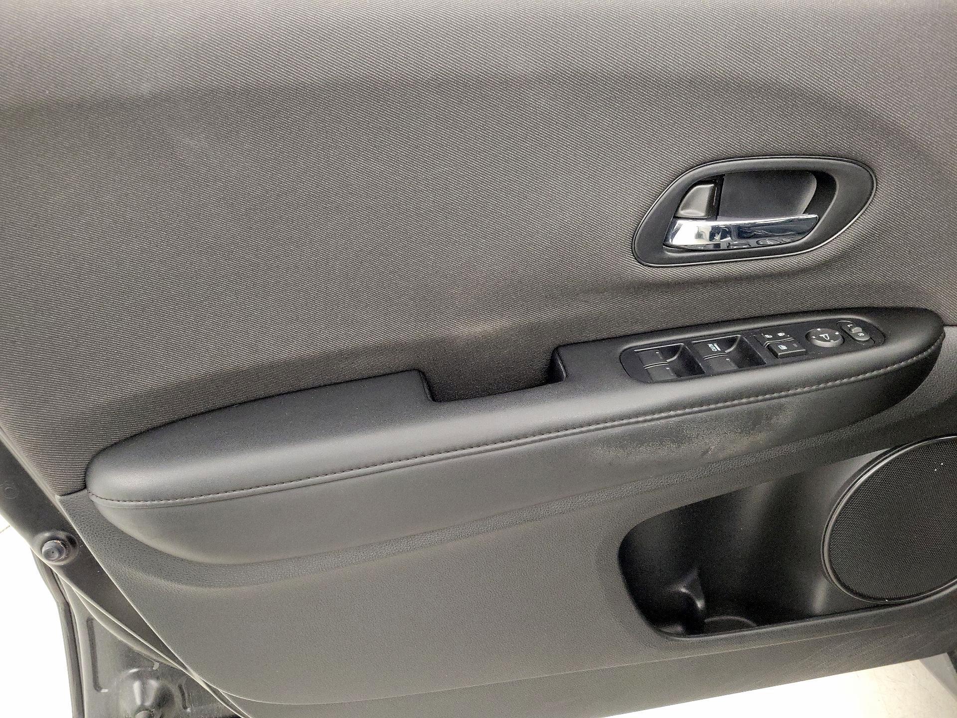 Thumbnail: 2019 Honda HR-V - 12