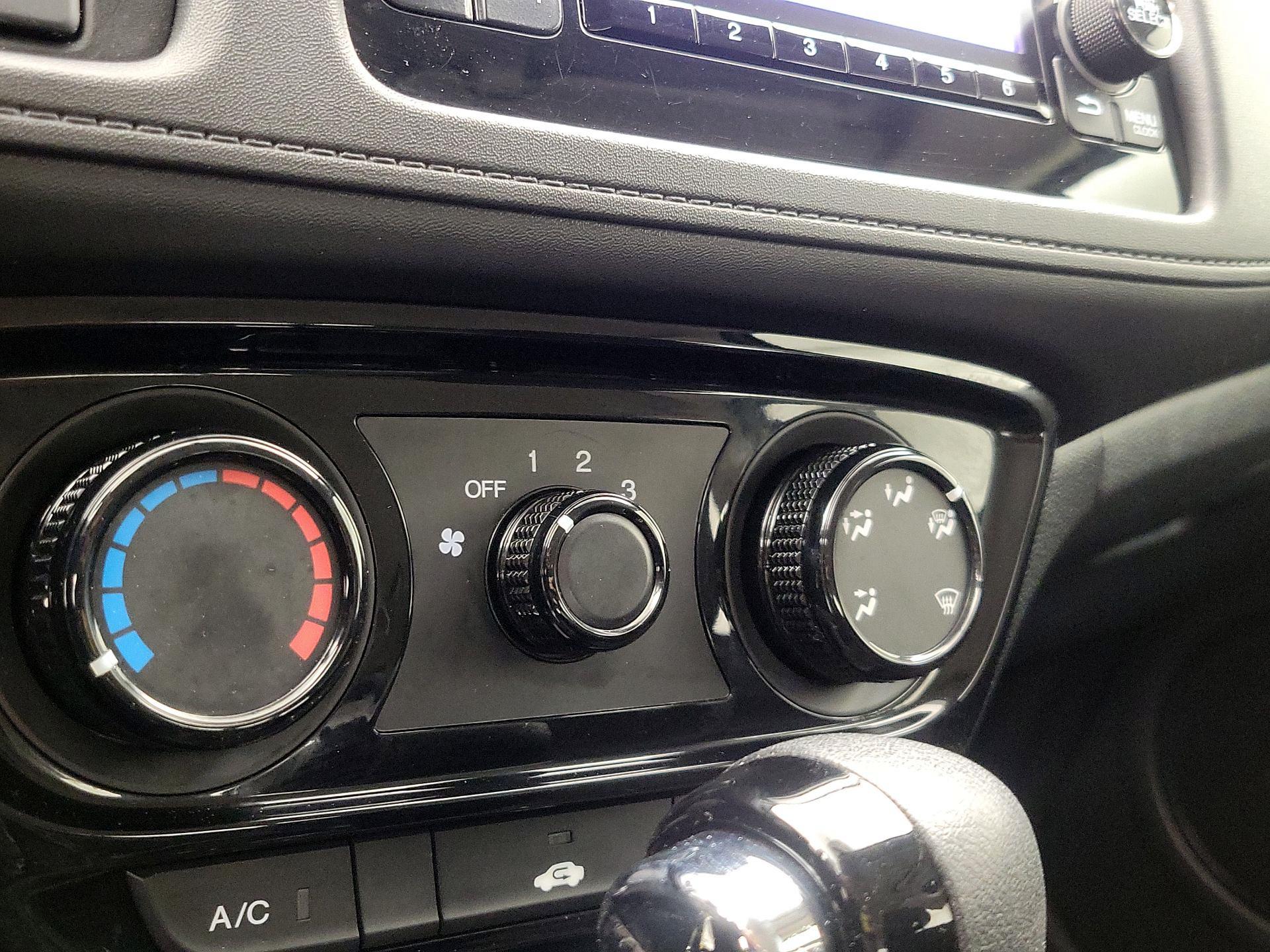 Thumbnail: 2019 Honda HR-V - 16