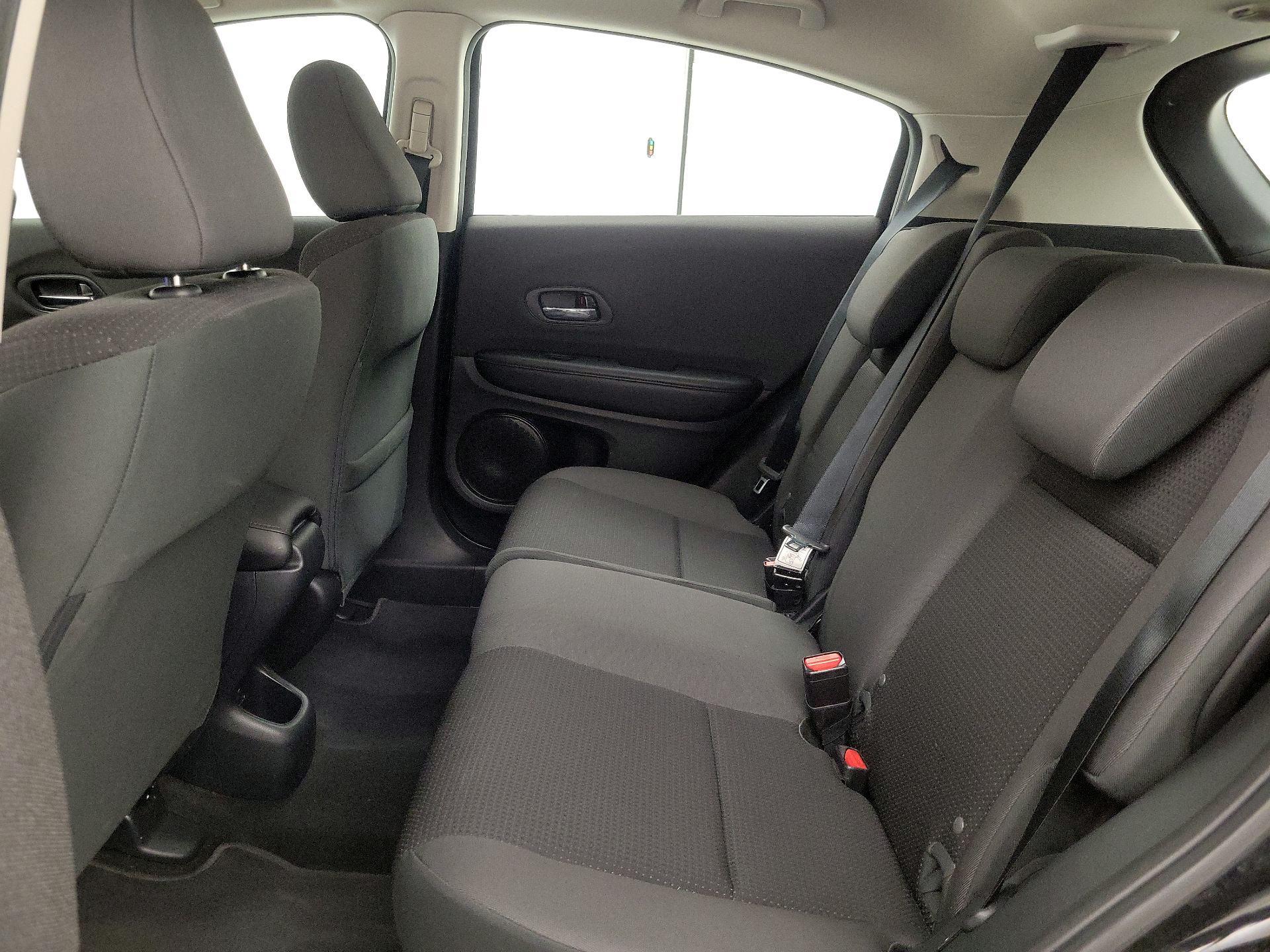 Thumbnail: 2019 Honda HR-V - 19