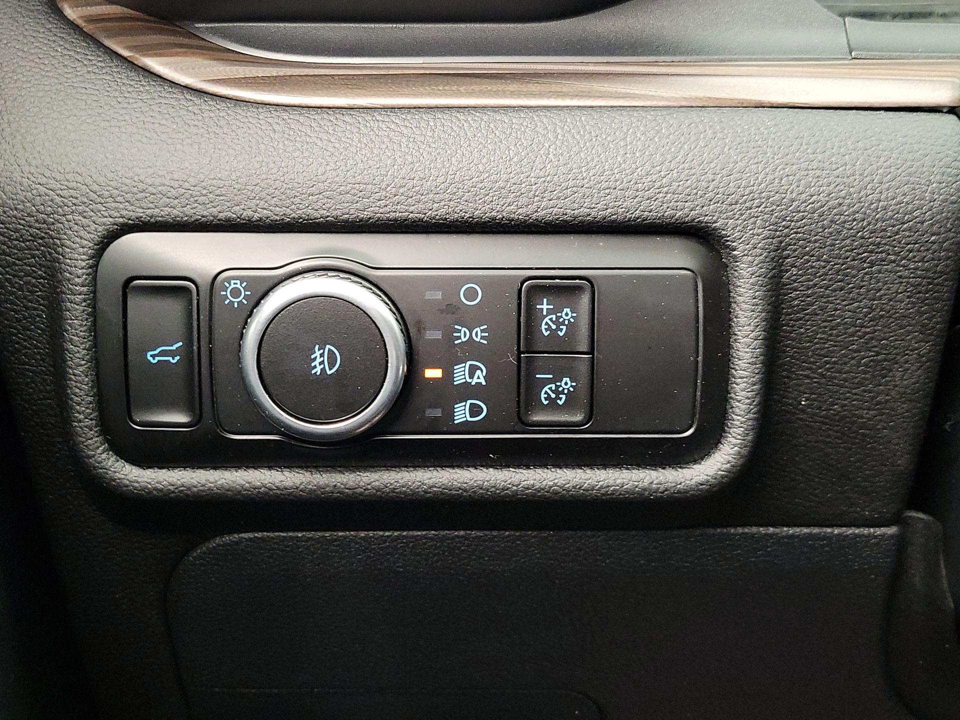 Thumbnail: 2023 Ford Explorer - 13