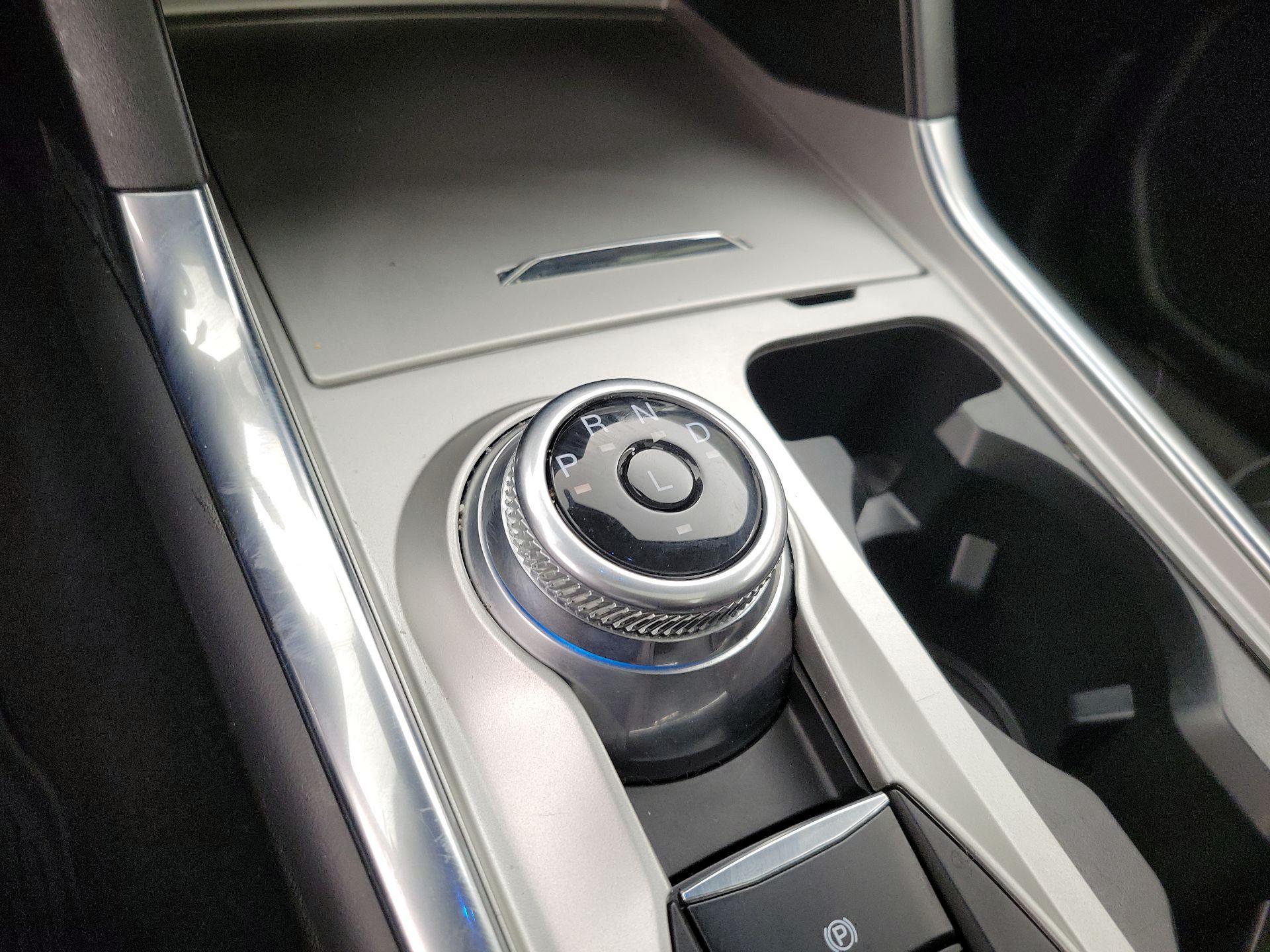 Thumbnail: 2023 Ford Explorer - 18