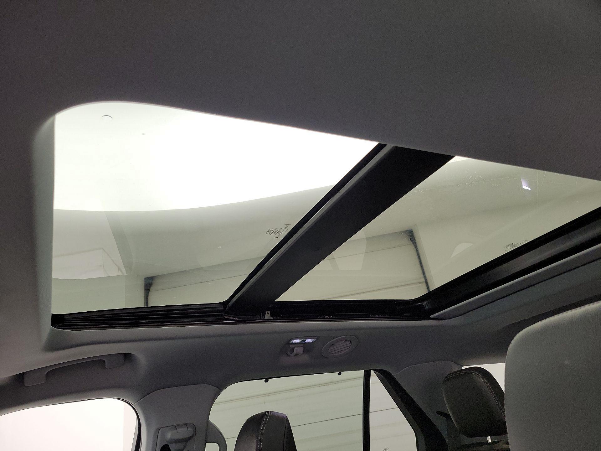 Thumbnail: 2023 Ford Explorer - 20