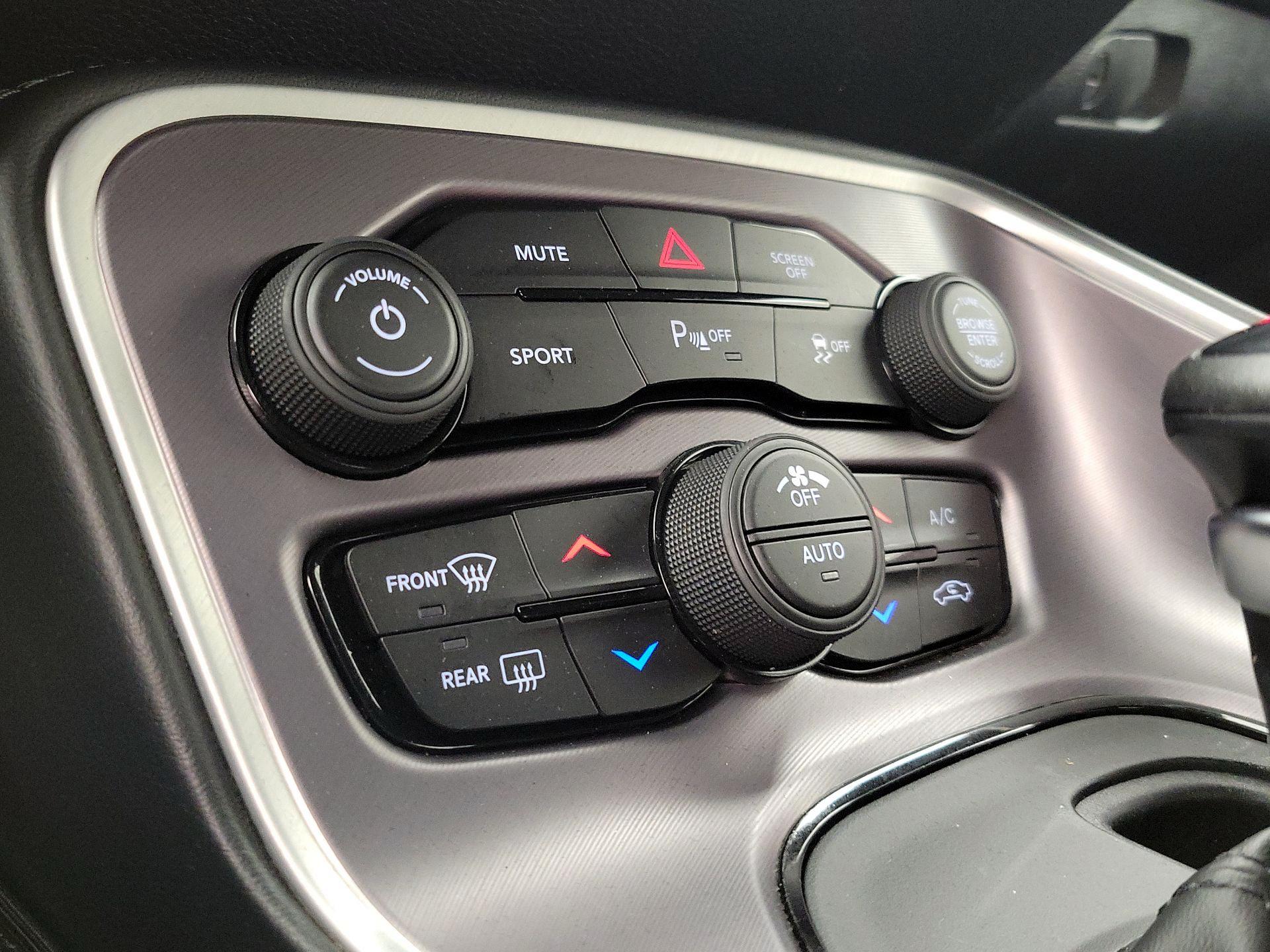 Thumbnail: 2022 Dodge Challenger - 16