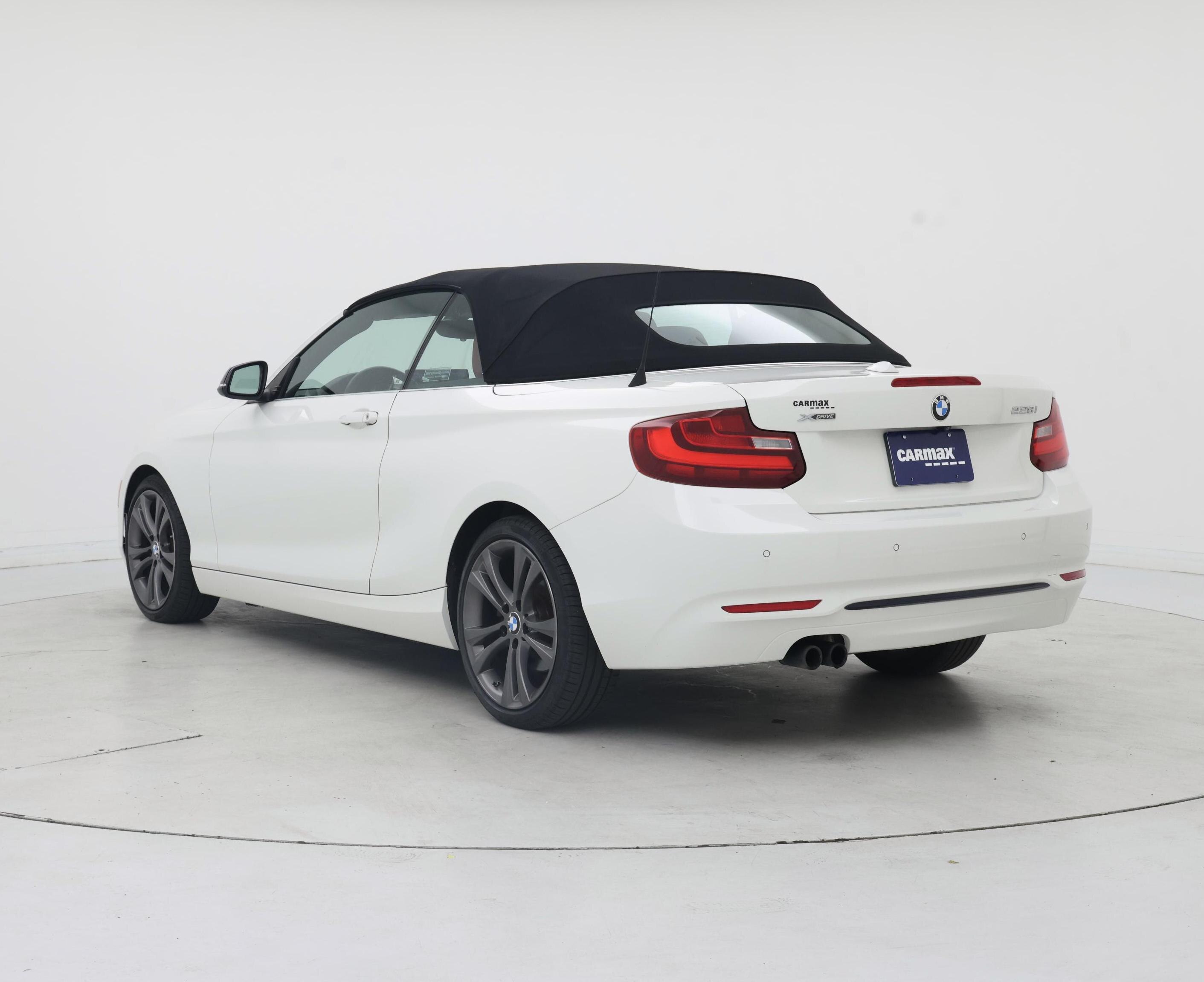 Thumbnail: 2015 BMW 2 Series - 2