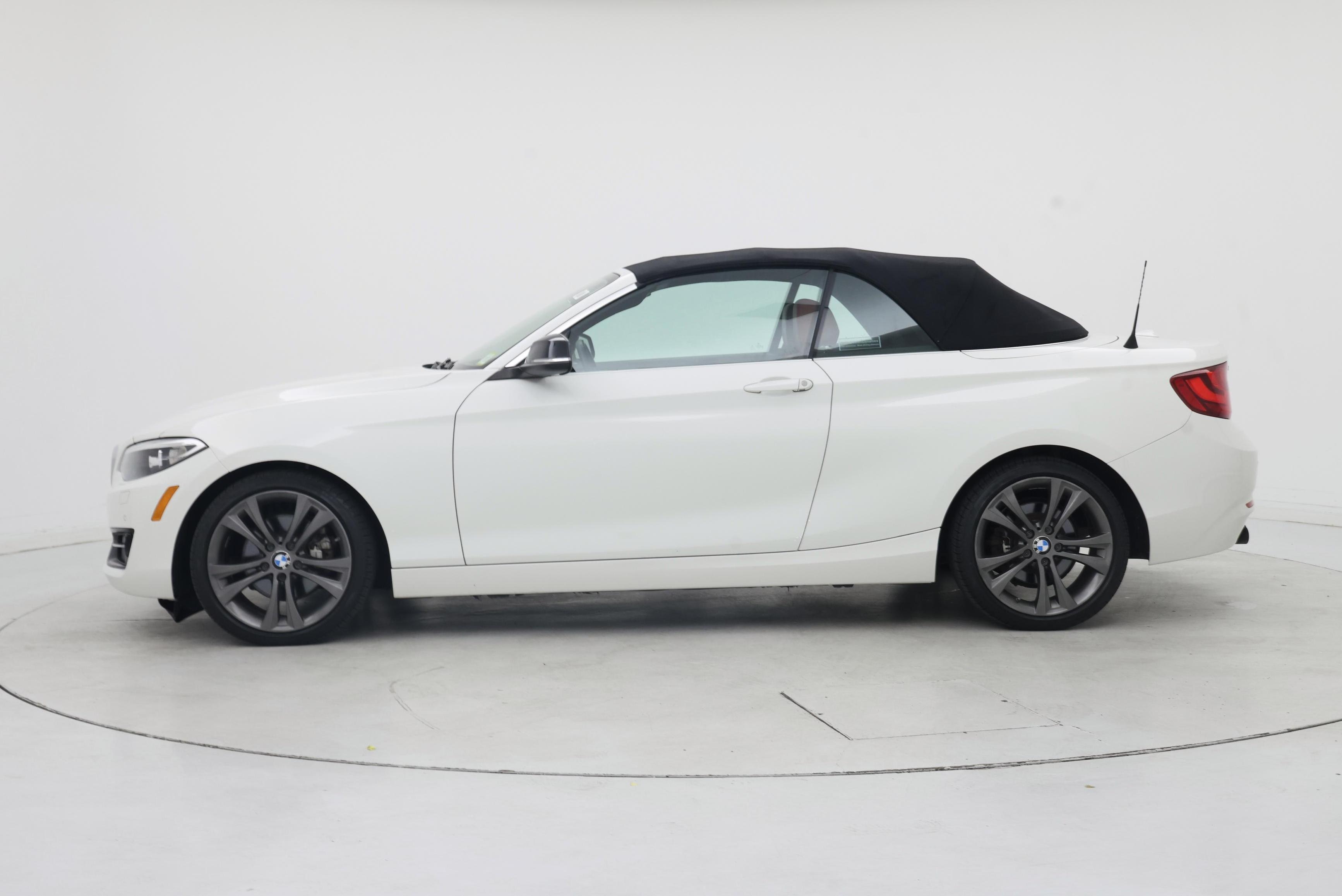 Thumbnail: 2015 BMW 2 Series - 3