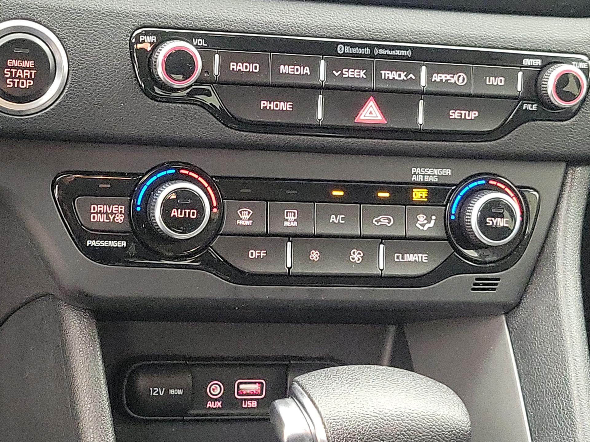 Thumbnail: 2019 Kia Niro - 16