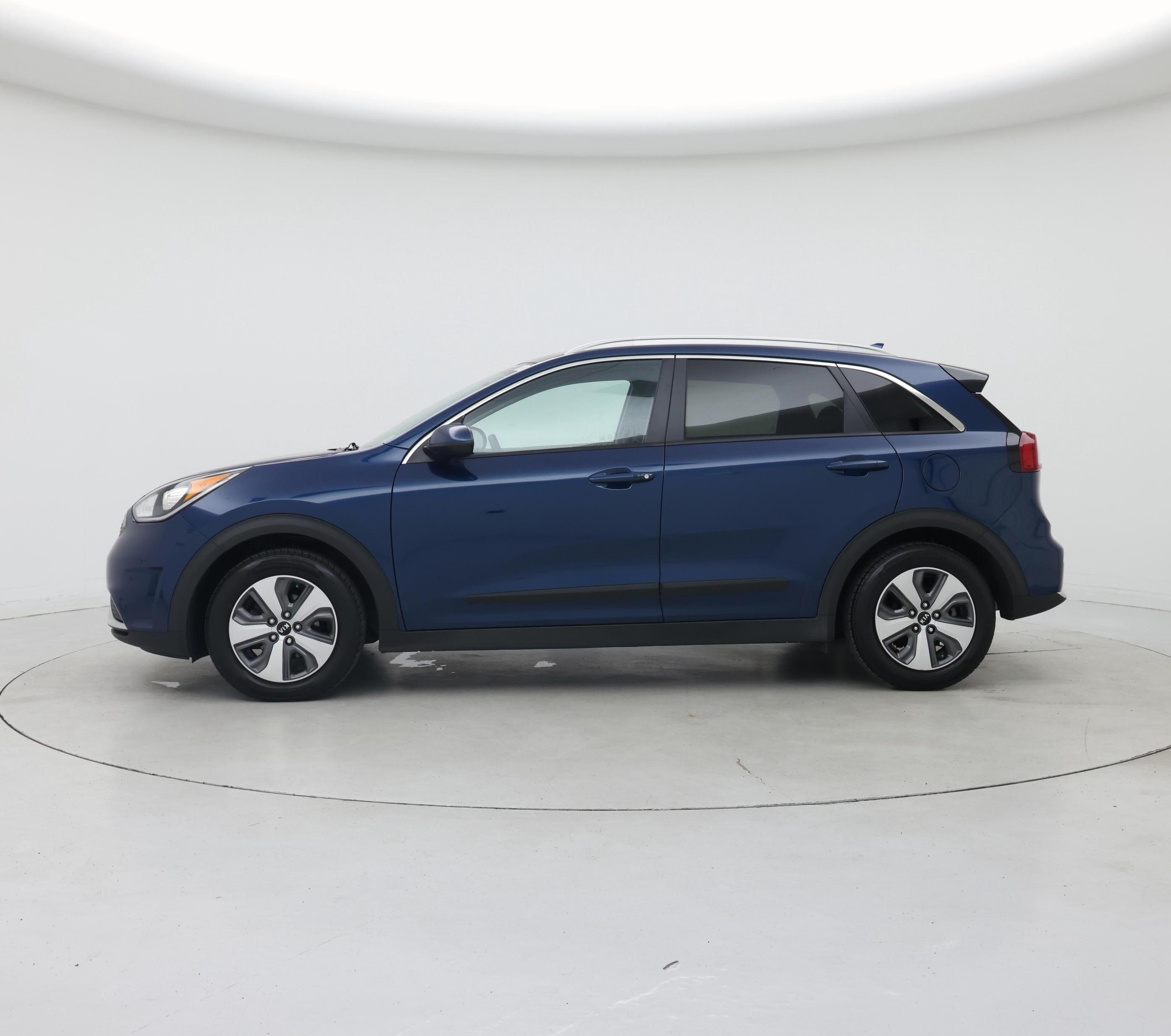 Thumbnail: 2019 Kia Niro - 3