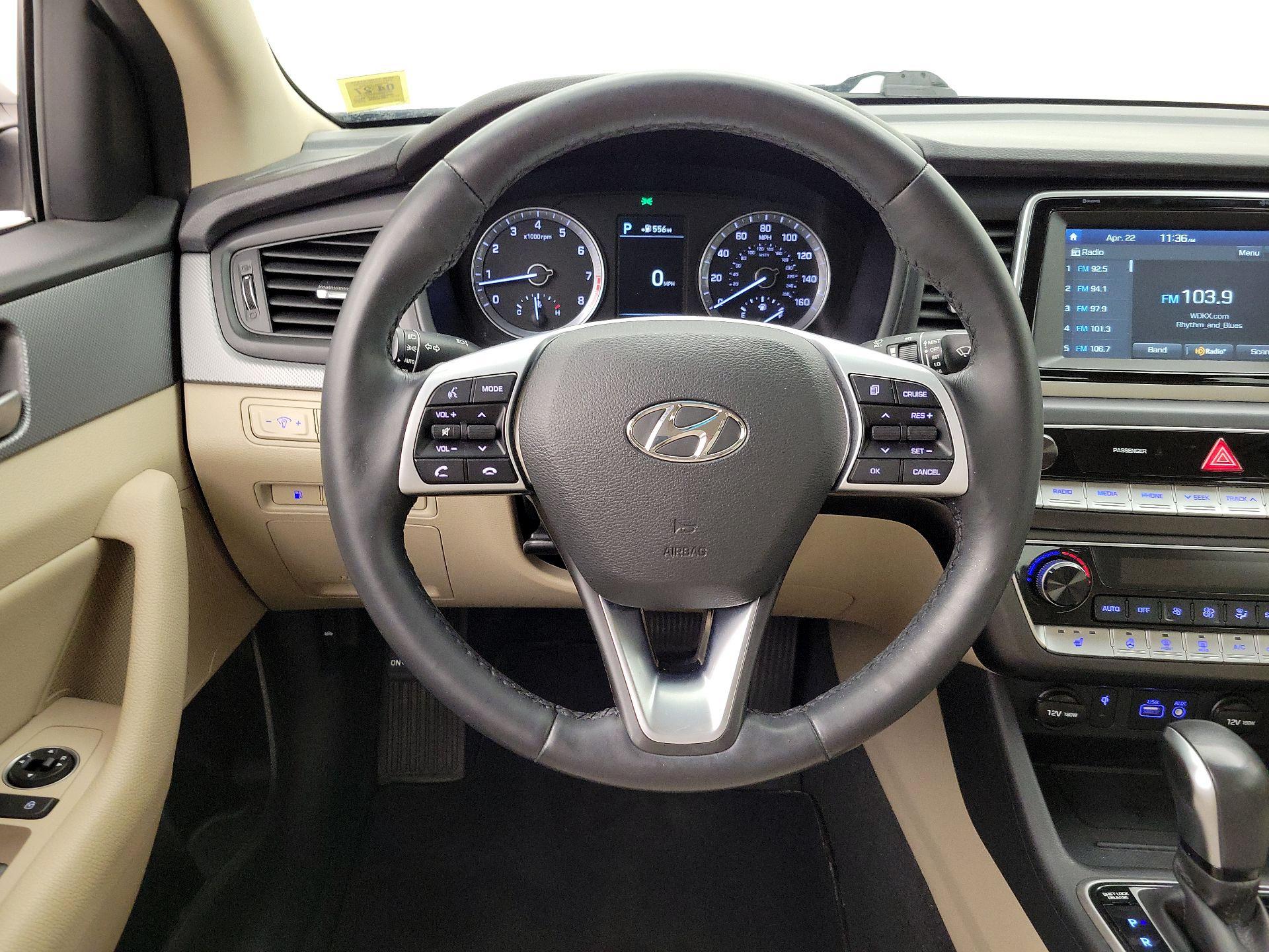 Thumbnail: 2019 Hyundai Sonata - 10