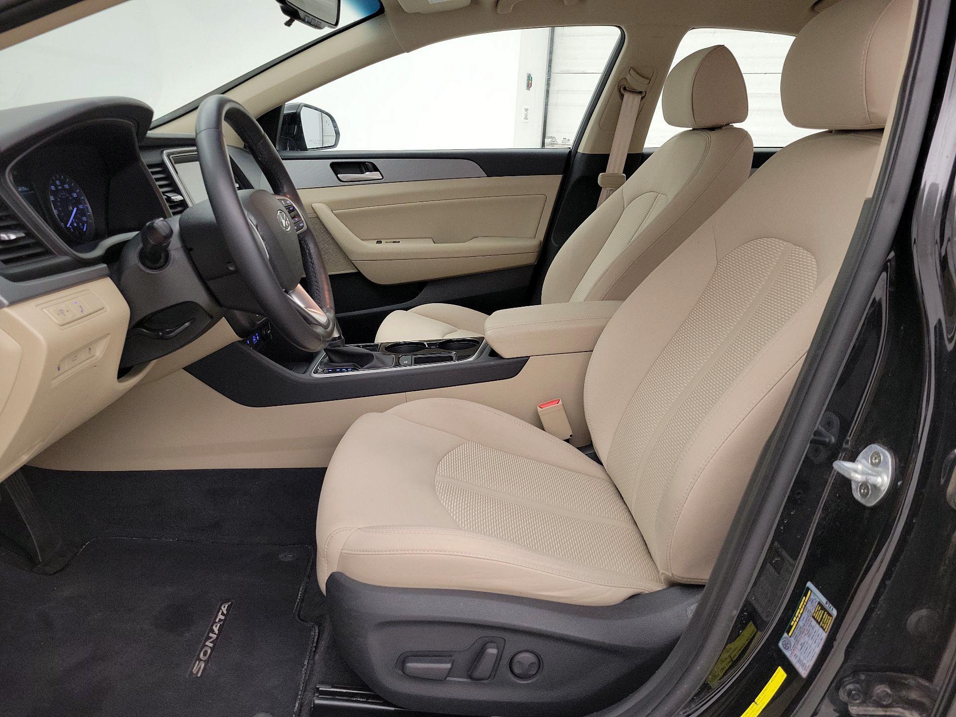 Thumbnail: 2019 Hyundai Sonata - 11