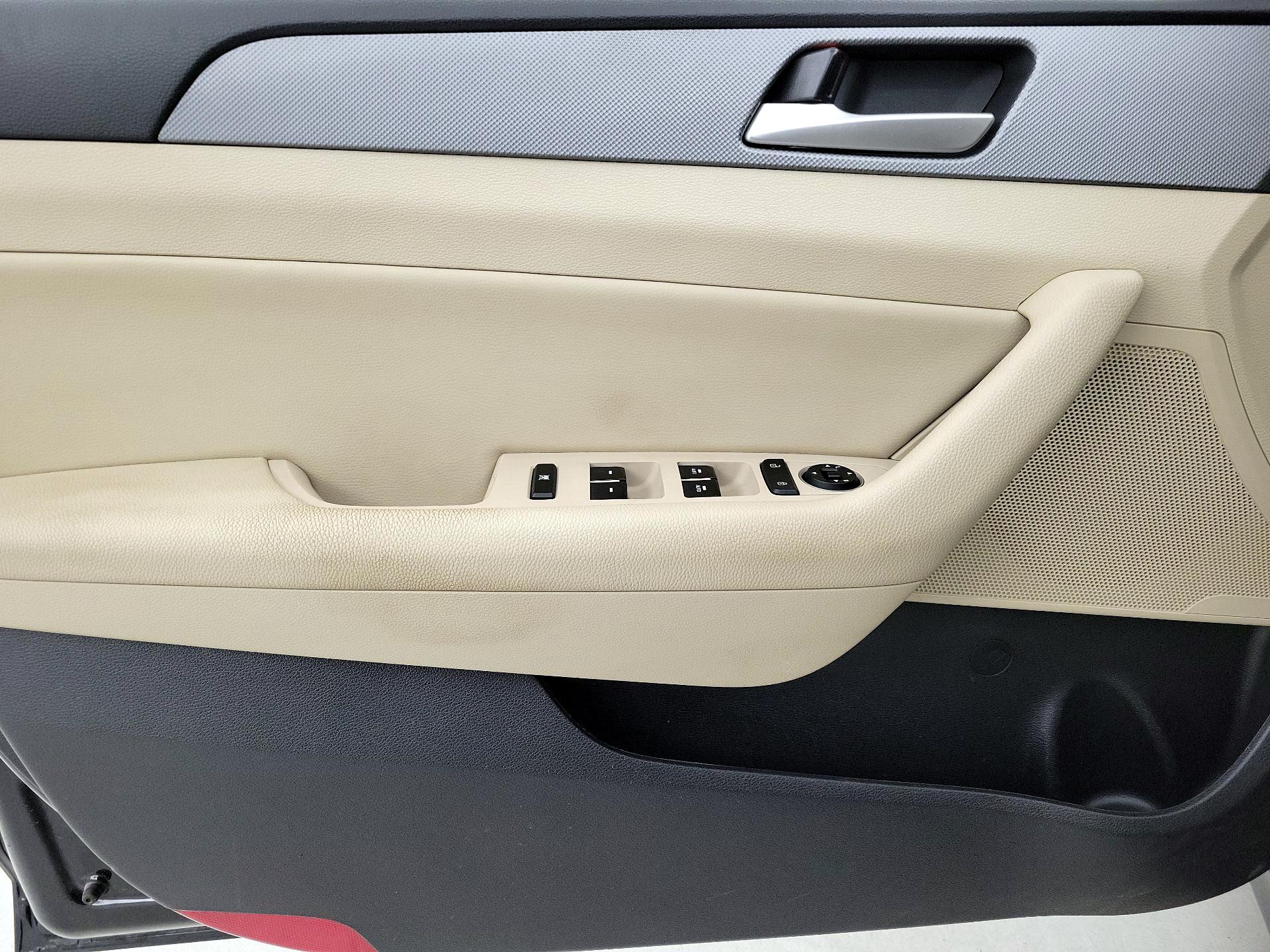 Thumbnail: 2019 Hyundai Sonata - 12