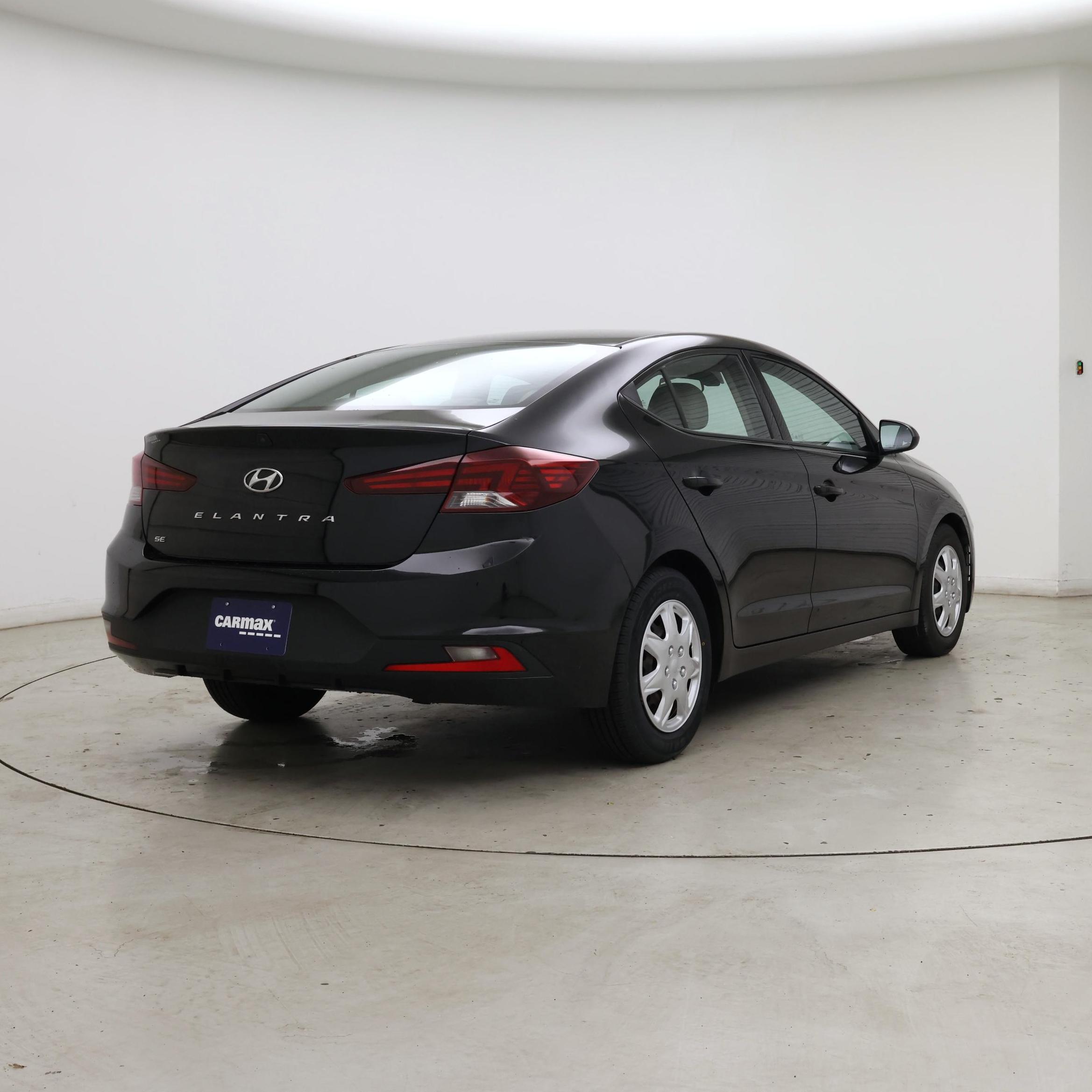 Thumbnail: 2020 Hyundai Elantra - 8