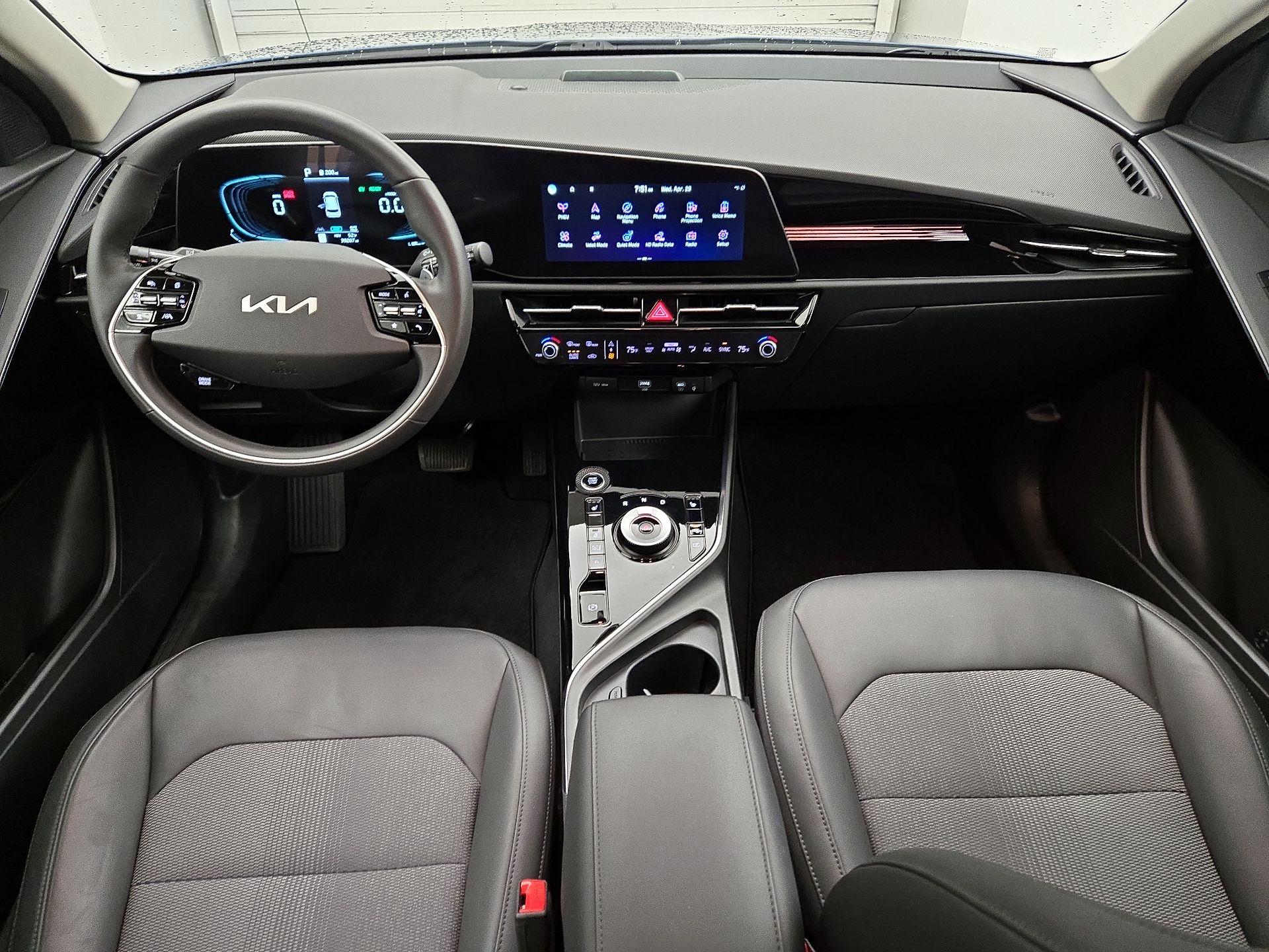 Thumbnail: 2023 Kia Niro - 9