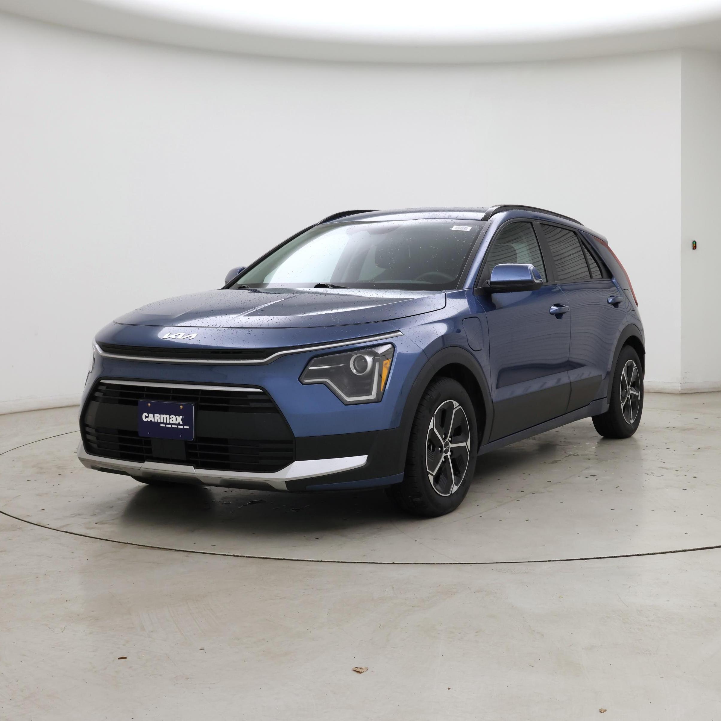 Thumbnail: 2023 Kia Niro - 4