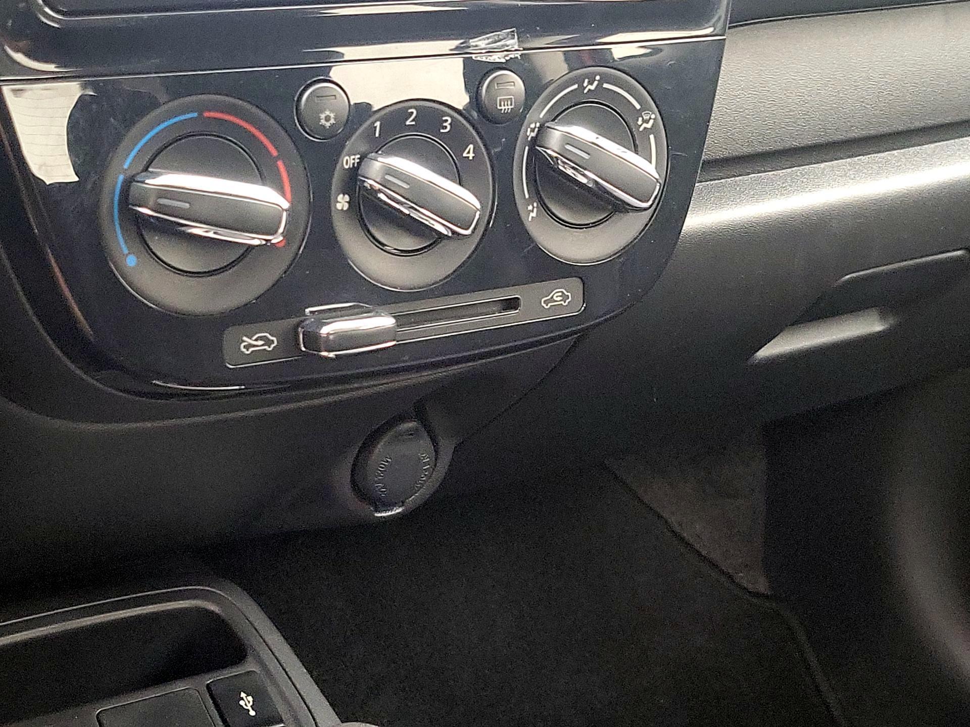 Thumbnail: 2018 Mitsubishi Mirage - 16